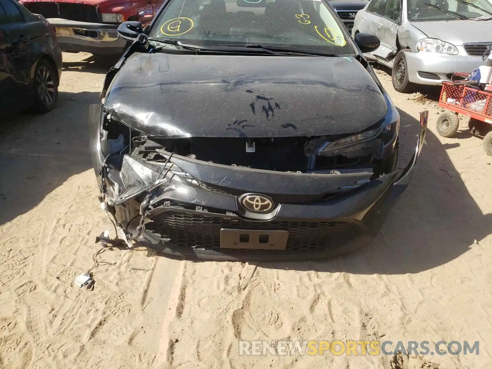 9 Photograph of a damaged car 5YFEPRAE9LP022539 TOYOTA COROLLA 2020