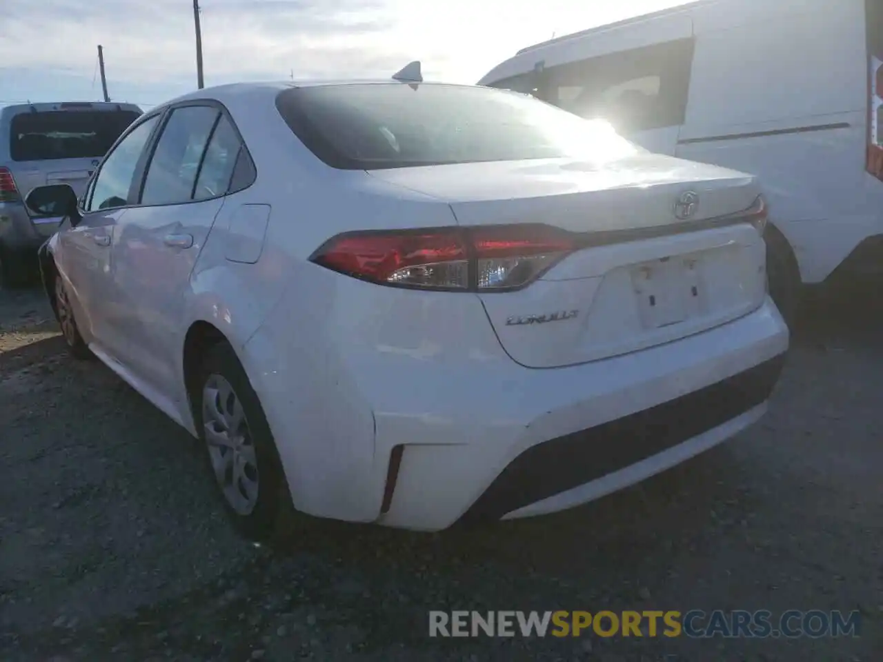 3 Photograph of a damaged car 5YFEPRAE9LP023996 TOYOTA COROLLA 2020