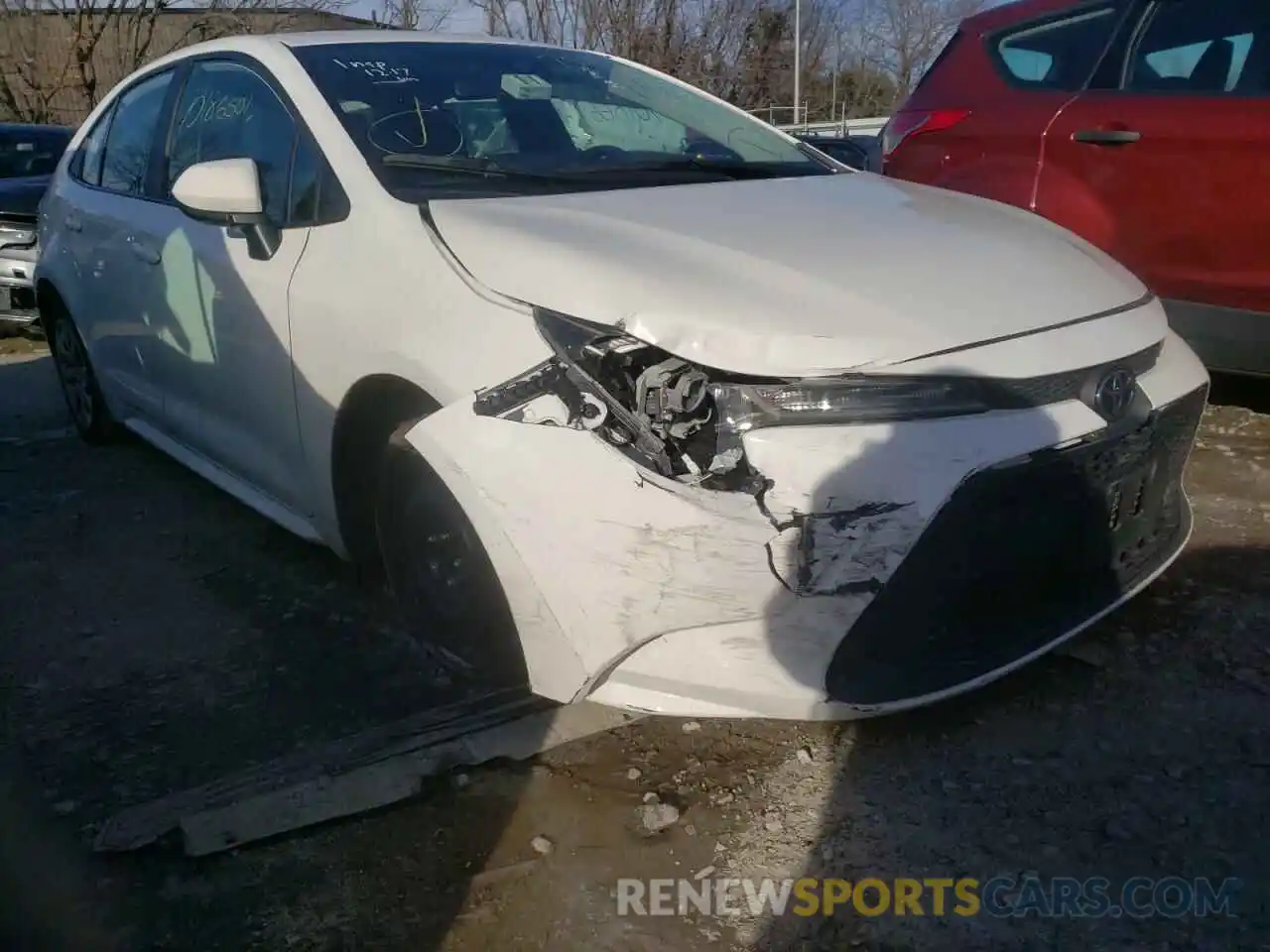 9 Photograph of a damaged car 5YFEPRAE9LP023996 TOYOTA COROLLA 2020