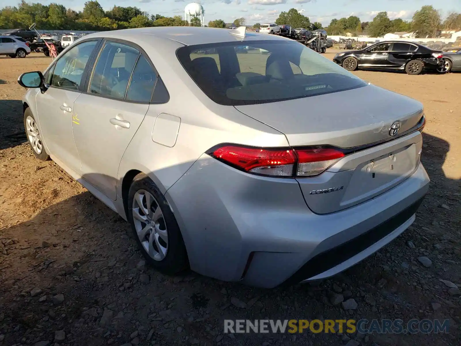 3 Photograph of a damaged car 5YFEPRAE9LP024064 TOYOTA COROLLA 2020