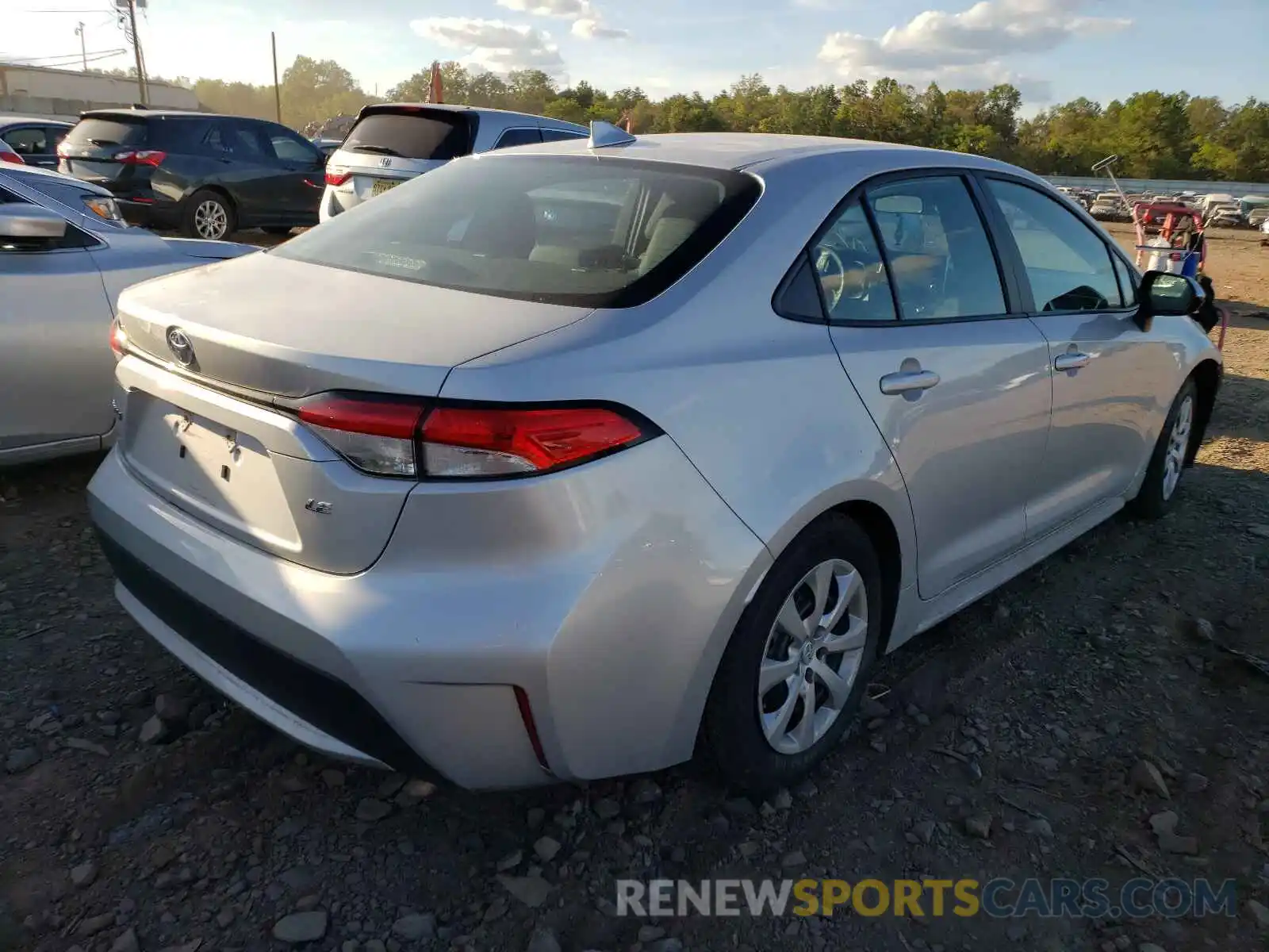 4 Photograph of a damaged car 5YFEPRAE9LP024064 TOYOTA COROLLA 2020