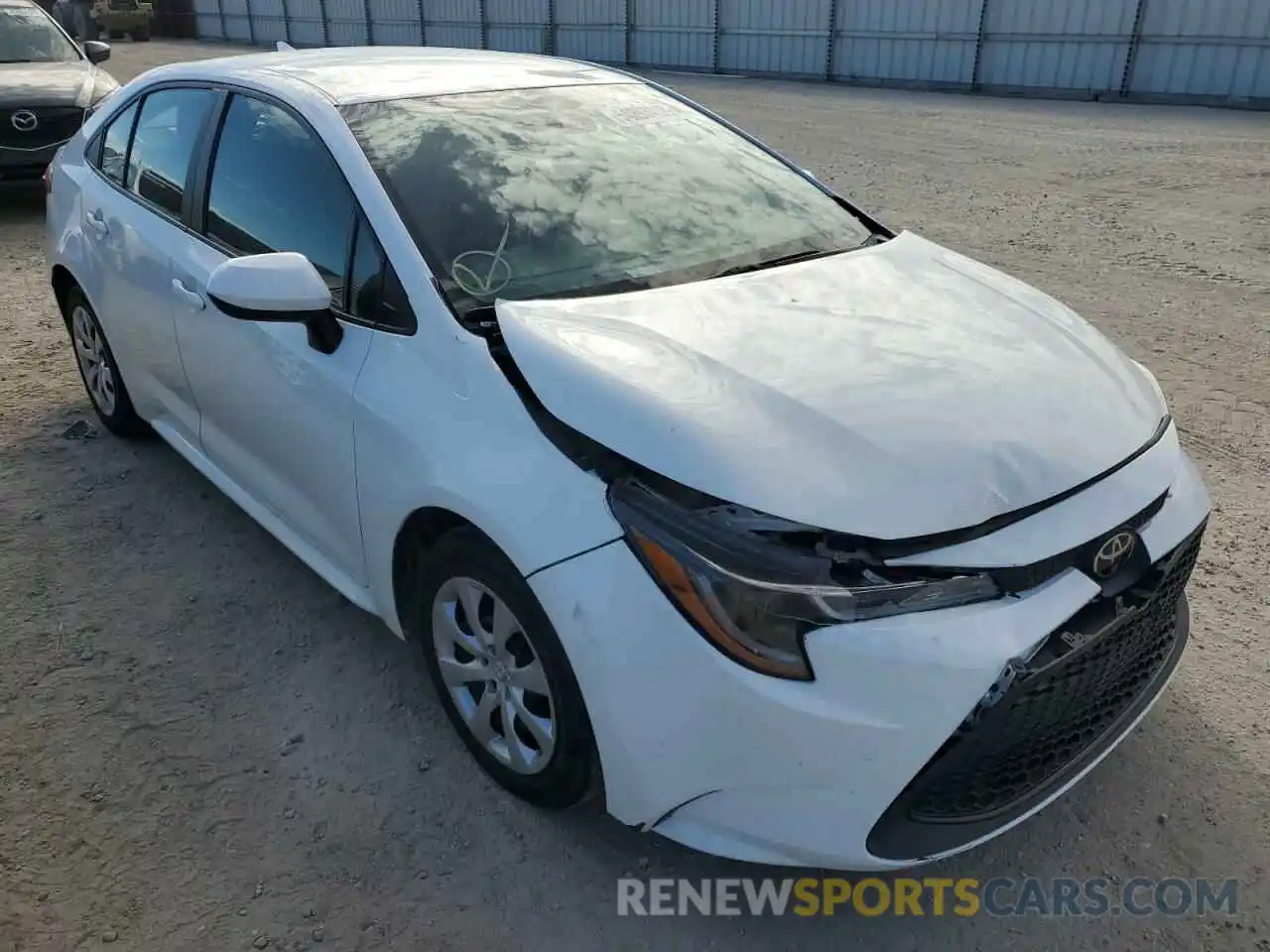 1 Photograph of a damaged car 5YFEPRAE9LP024386 TOYOTA COROLLA 2020