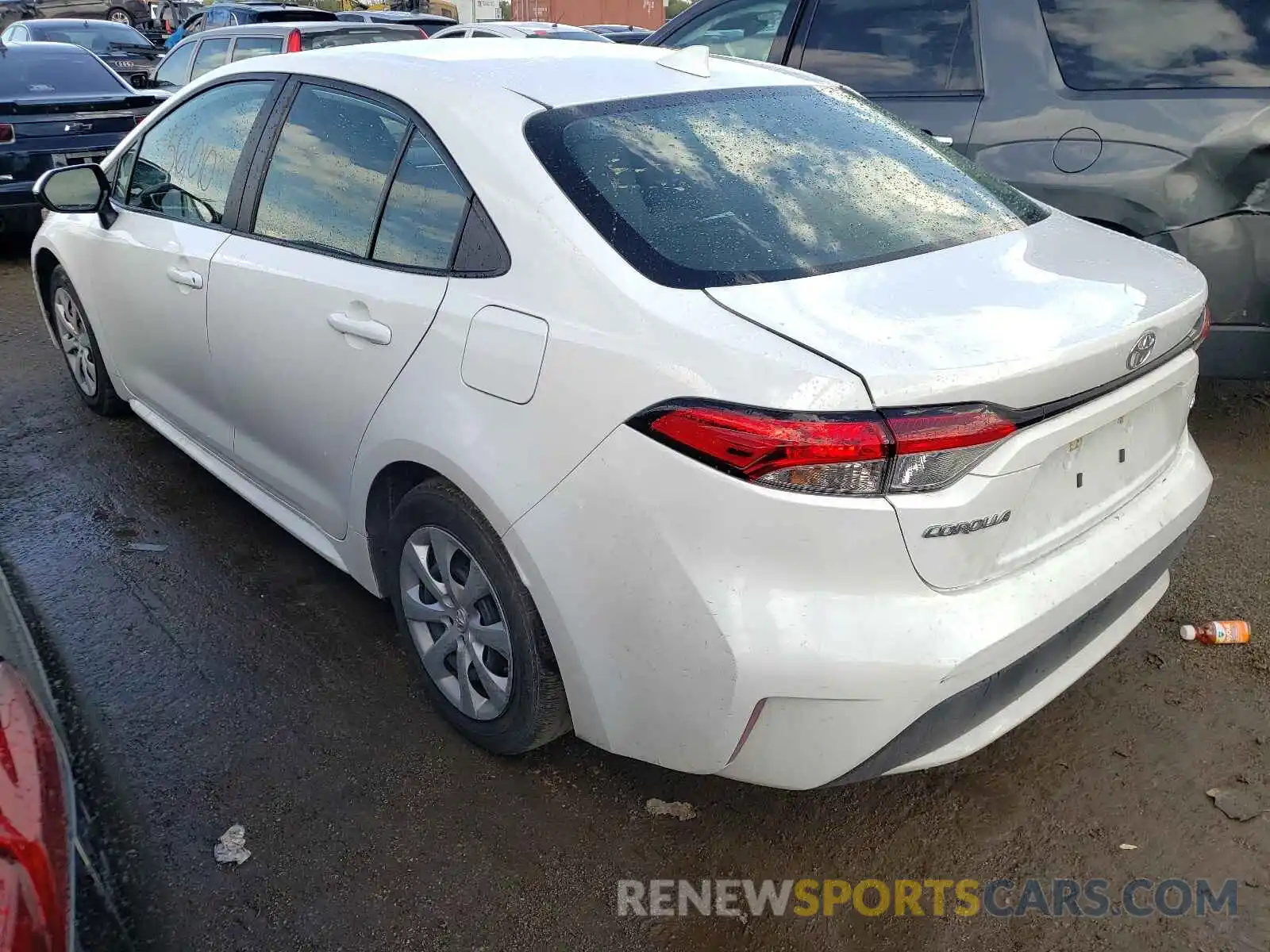 3 Photograph of a damaged car 5YFEPRAE9LP024467 TOYOTA COROLLA 2020