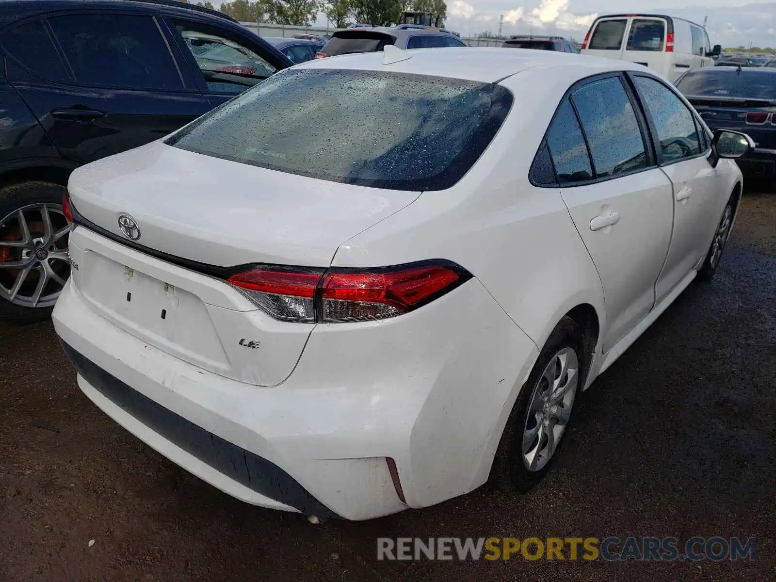 4 Photograph of a damaged car 5YFEPRAE9LP024467 TOYOTA COROLLA 2020