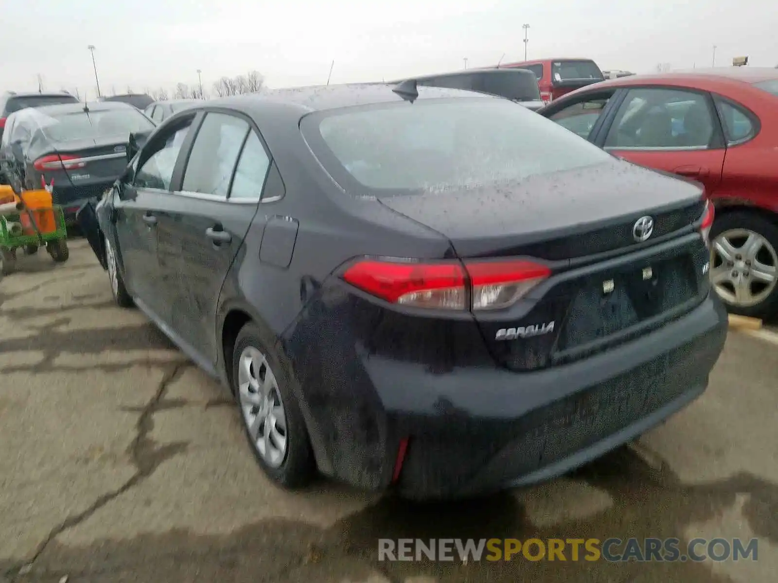 3 Photograph of a damaged car 5YFEPRAE9LP024579 TOYOTA COROLLA 2020