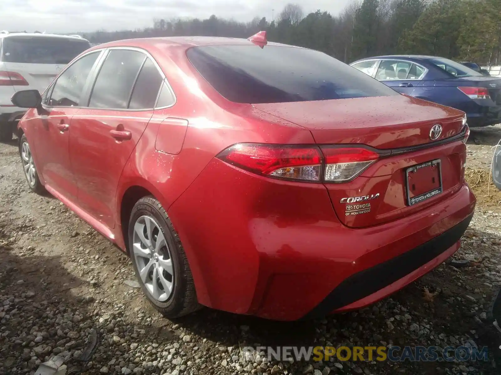 3 Photograph of a damaged car 5YFEPRAE9LP024694 TOYOTA COROLLA 2020