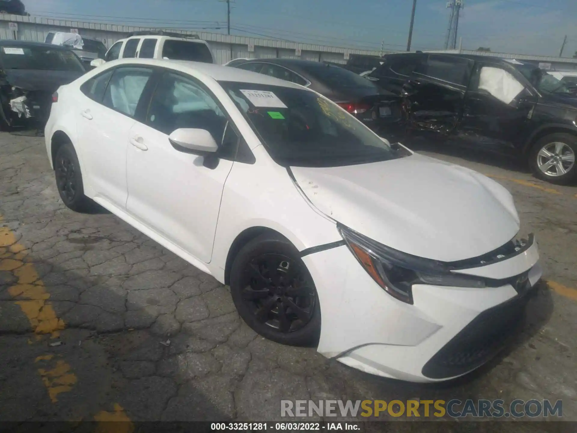 1 Photograph of a damaged car 5YFEPRAE9LP025442 TOYOTA COROLLA 2020