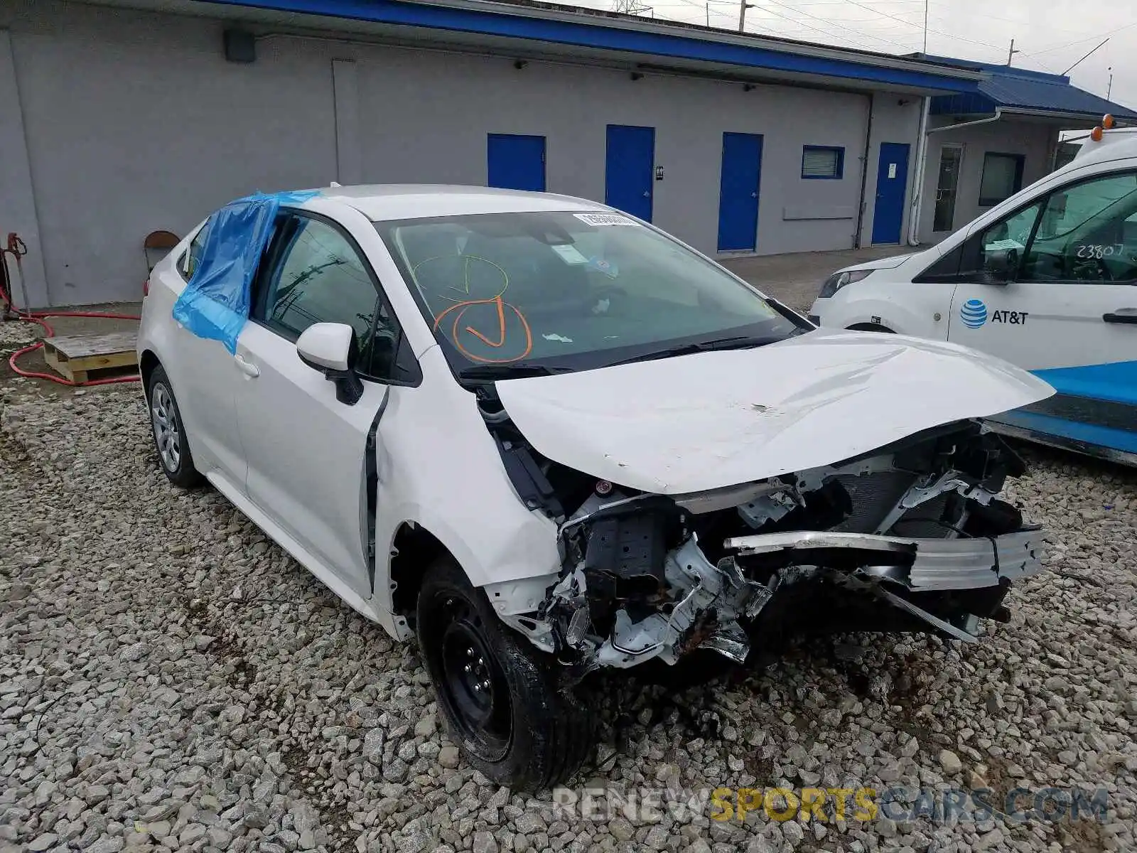 1 Photograph of a damaged car 5YFEPRAE9LP025554 TOYOTA COROLLA 2020