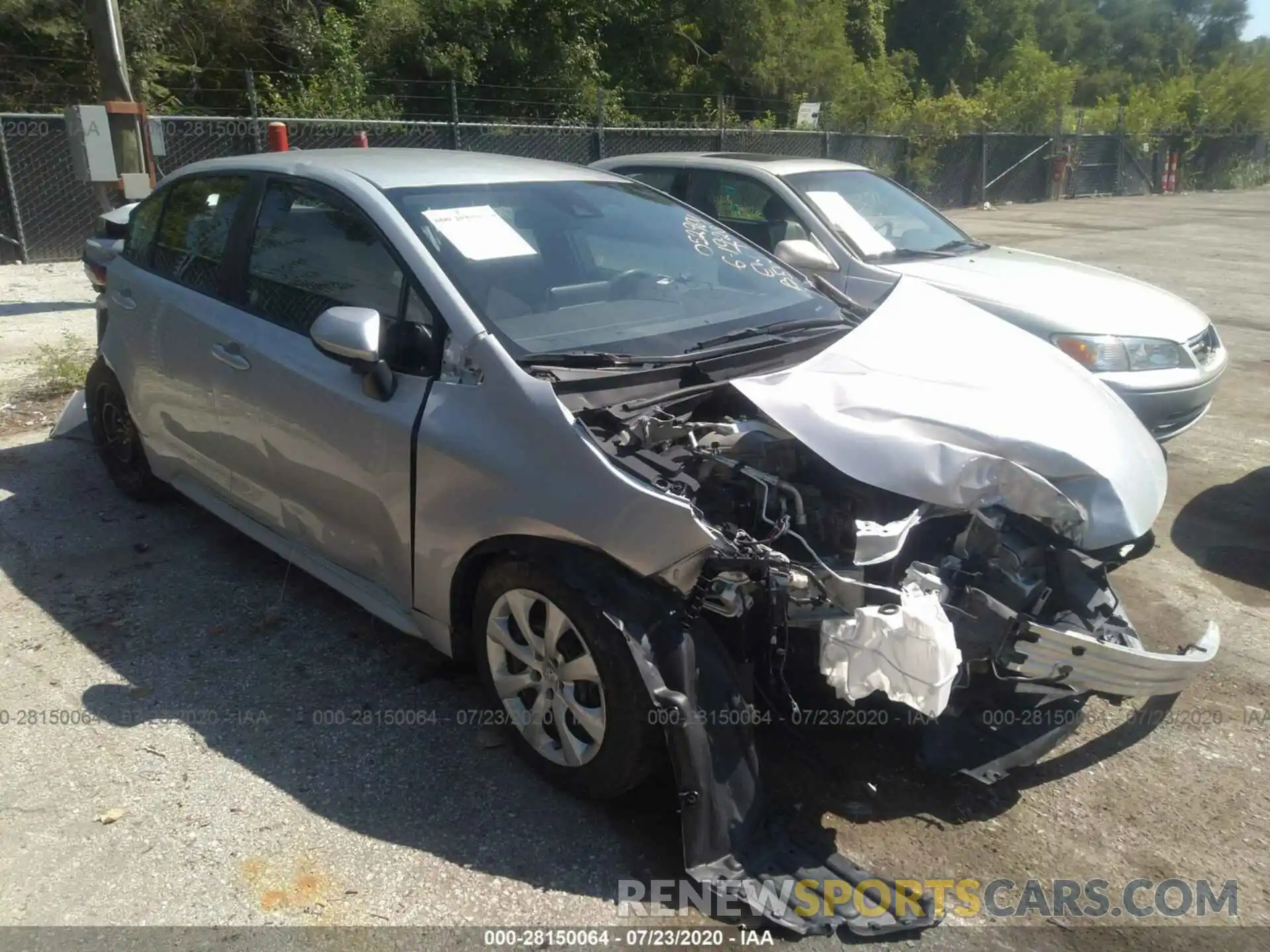 1 Photograph of a damaged car 5YFEPRAE9LP025585 TOYOTA COROLLA 2020