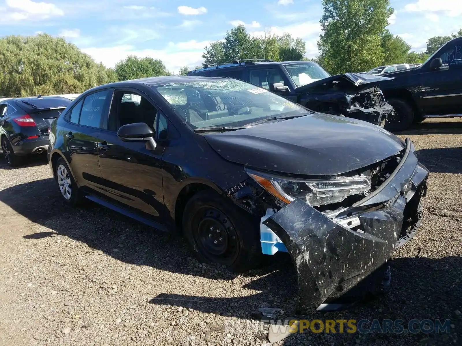 1 Photograph of a damaged car 5YFEPRAE9LP026087 TOYOTA COROLLA 2020