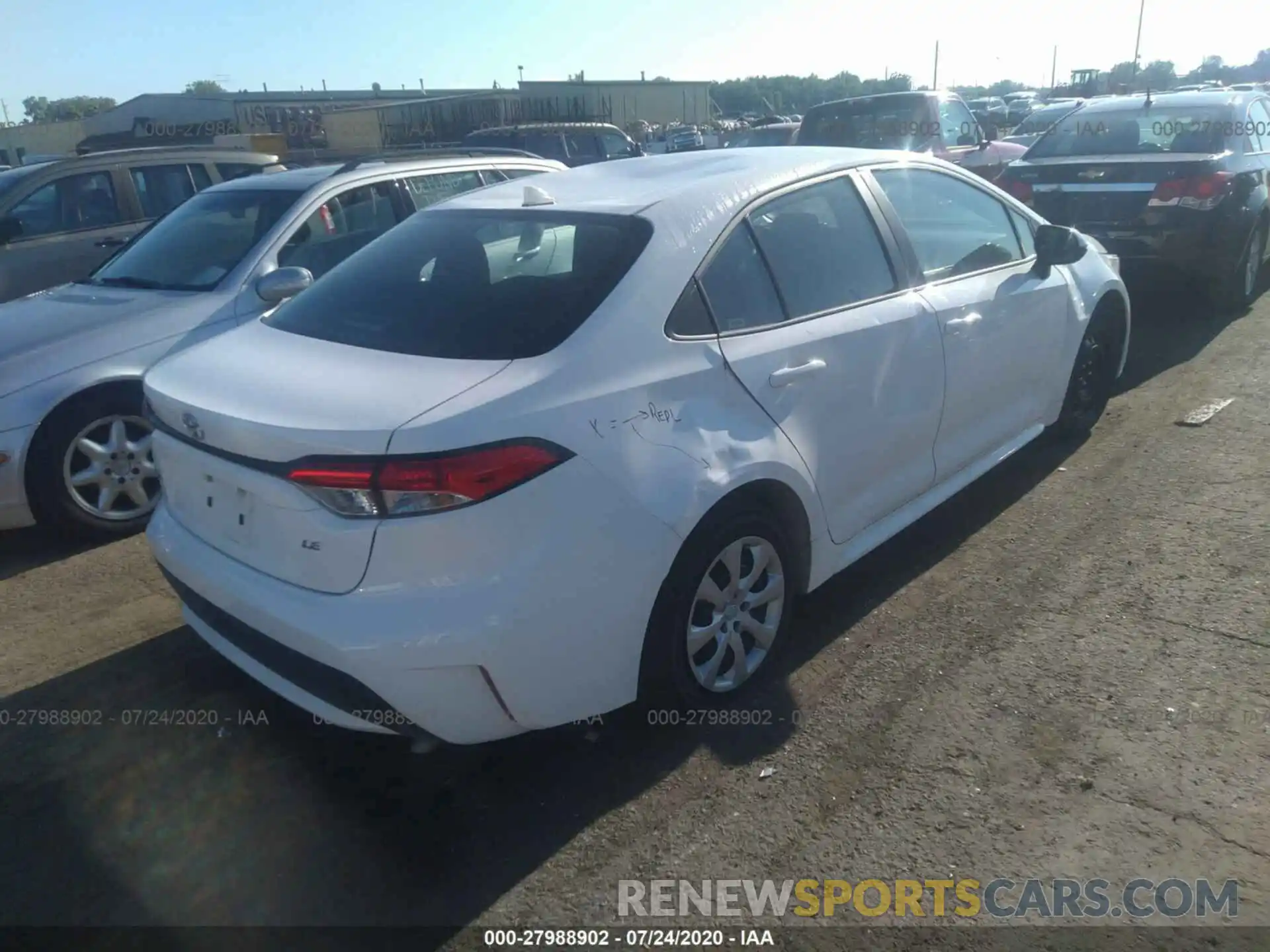 4 Photograph of a damaged car 5YFEPRAE9LP026171 TOYOTA COROLLA 2020