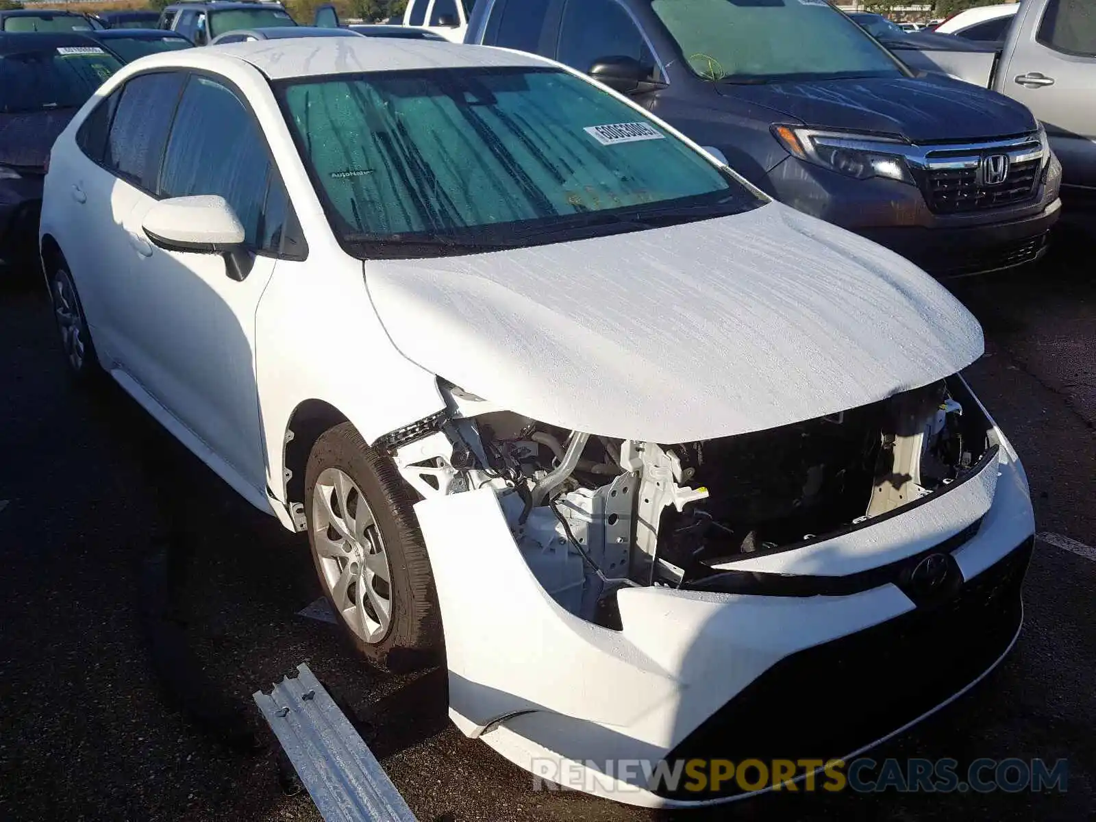 1 Photograph of a damaged car 5YFEPRAE9LP026509 TOYOTA COROLLA 2020