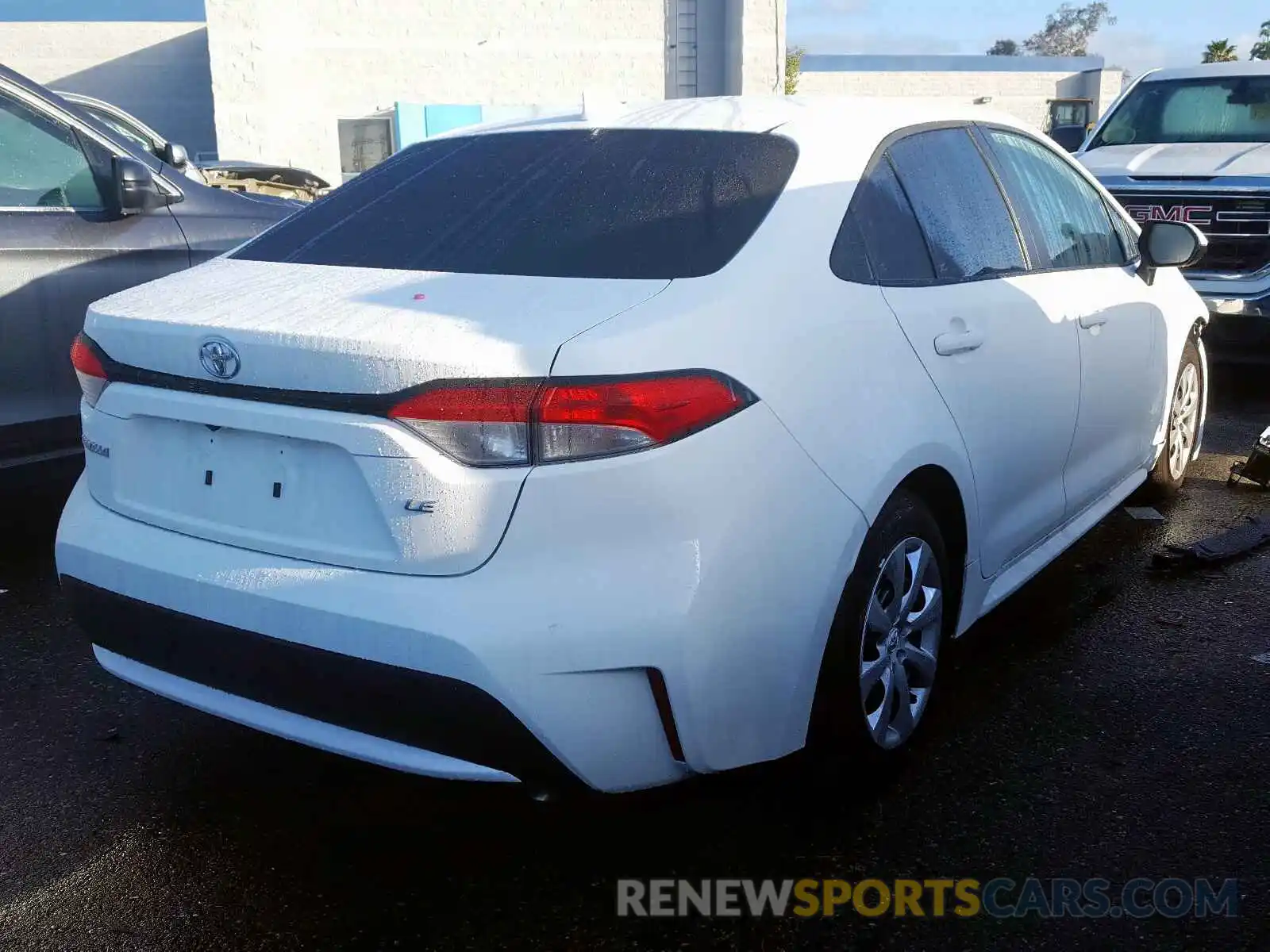 4 Photograph of a damaged car 5YFEPRAE9LP026509 TOYOTA COROLLA 2020