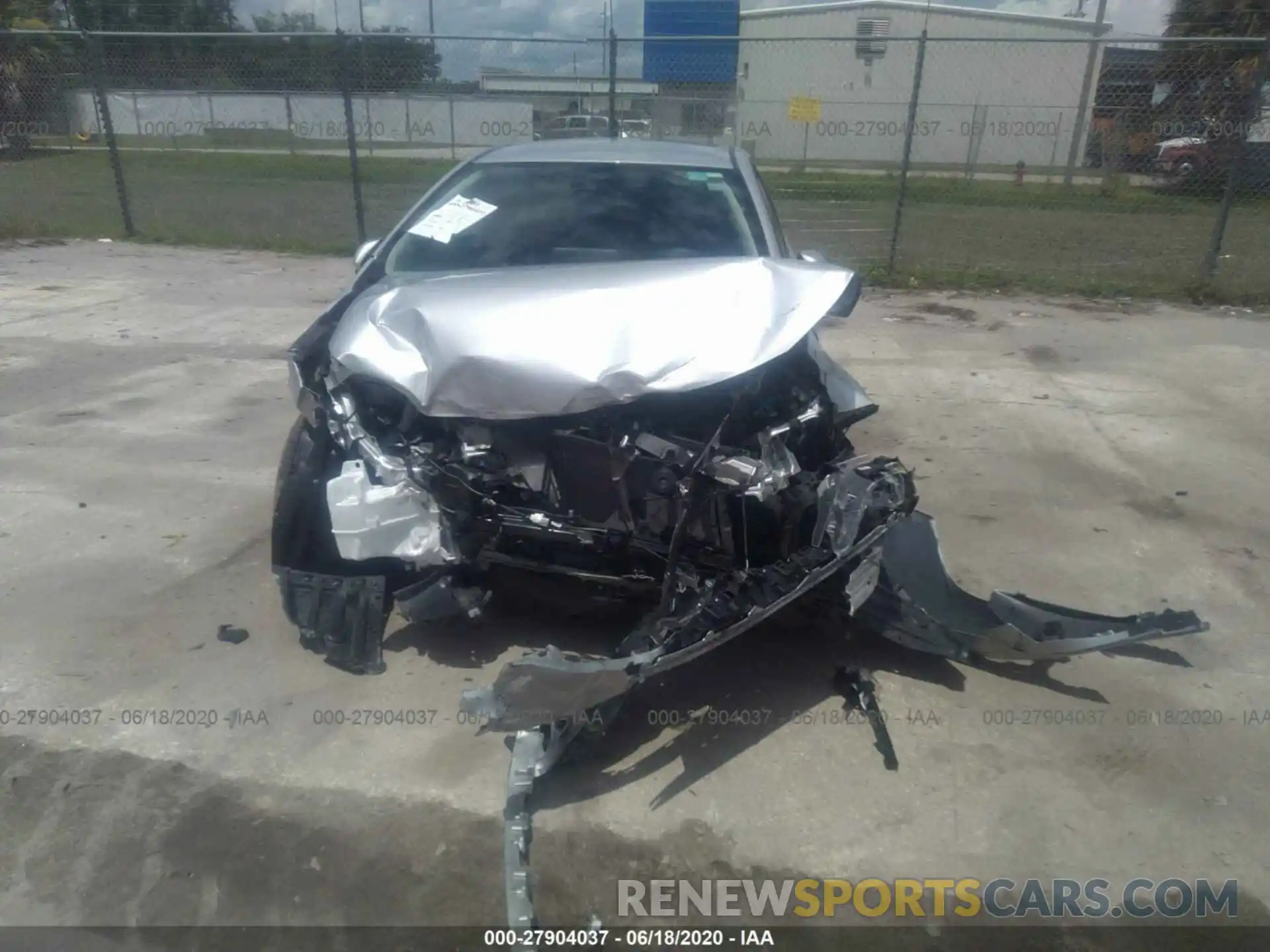 6 Photograph of a damaged car 5YFEPRAE9LP027966 TOYOTA COROLLA 2020