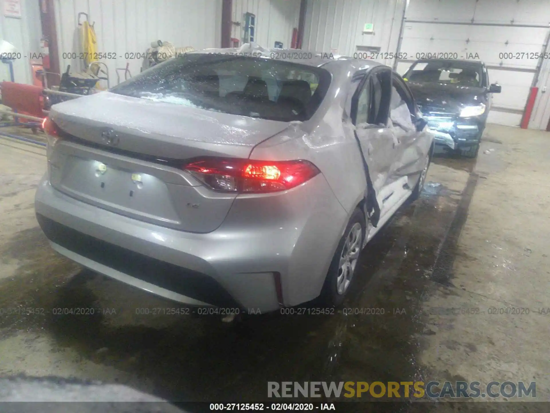 4 Photograph of a damaged car 5YFEPRAE9LP028485 TOYOTA COROLLA 2020