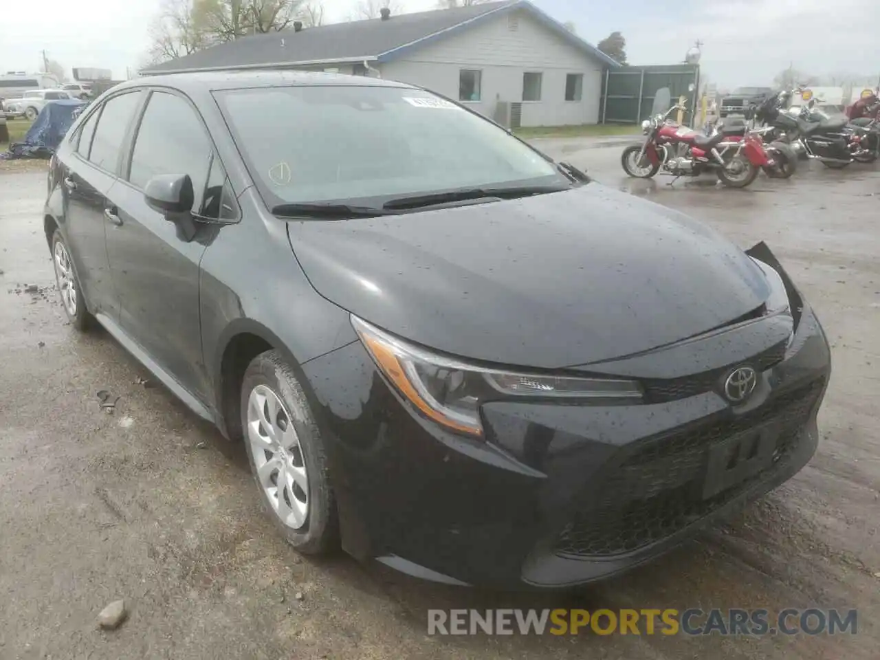 1 Photograph of a damaged car 5YFEPRAE9LP029653 TOYOTA COROLLA 2020