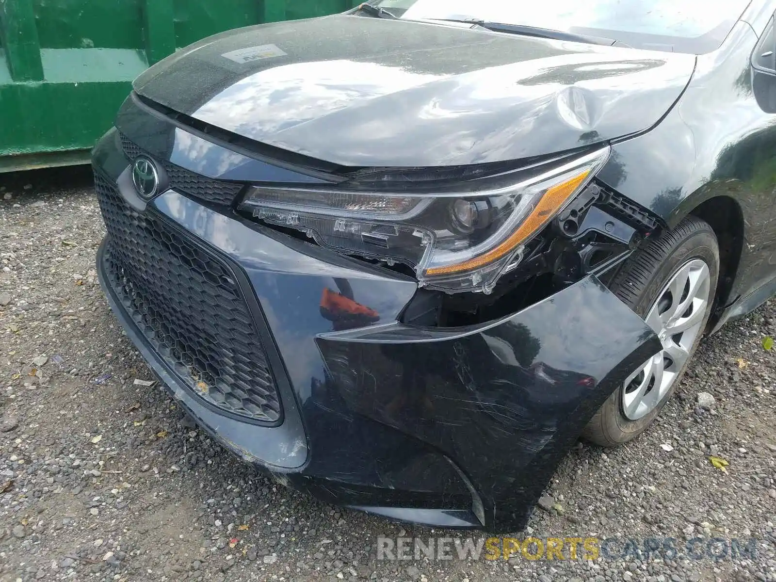 9 Photograph of a damaged car 5YFEPRAE9LP030916 TOYOTA COROLLA 2020