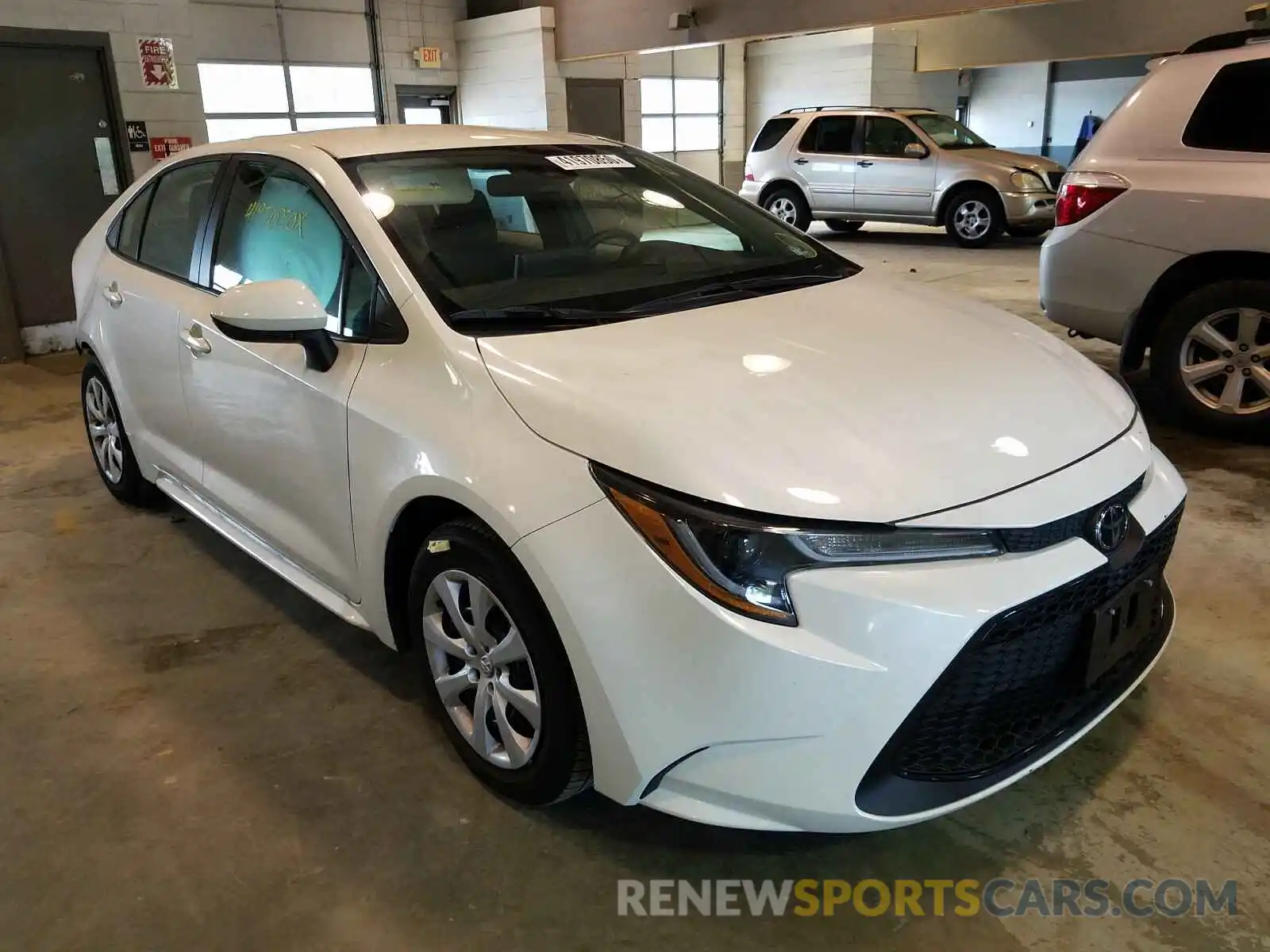 1 Photograph of a damaged car 5YFEPRAE9LP031547 TOYOTA COROLLA 2020