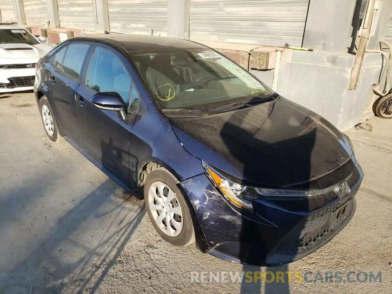 1 Photograph of a damaged car 5YFEPRAE9LP031550 TOYOTA COROLLA 2020