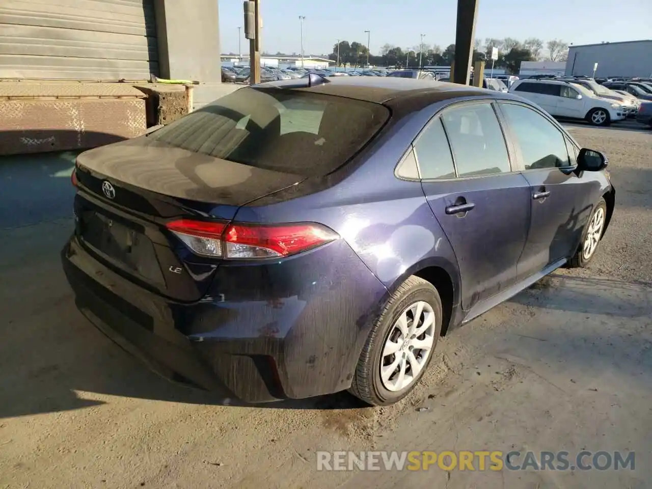 4 Photograph of a damaged car 5YFEPRAE9LP031550 TOYOTA COROLLA 2020