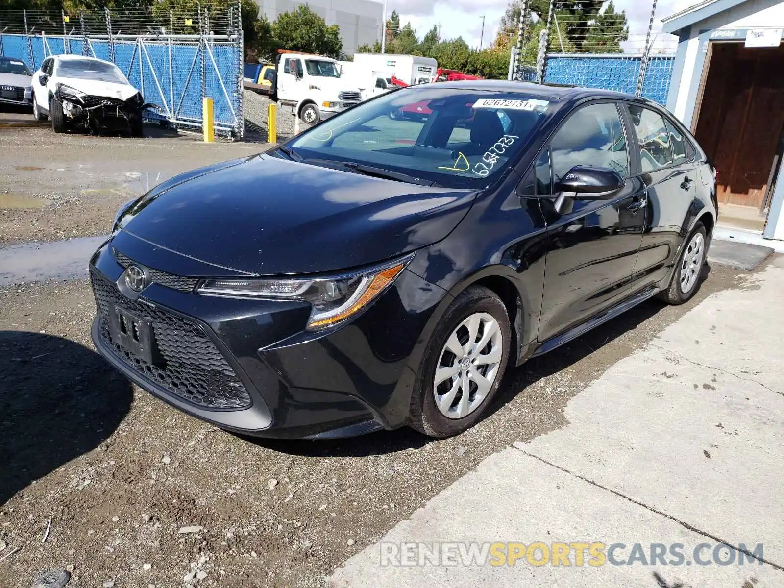 2 Photograph of a damaged car 5YFEPRAE9LP033203 TOYOTA COROLLA 2020