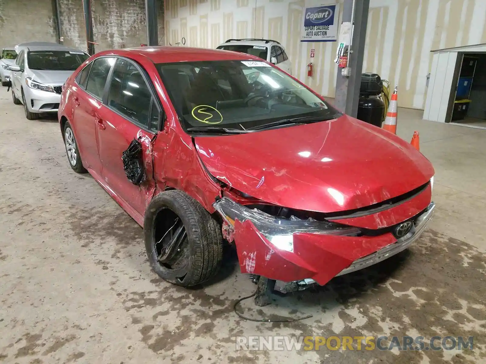 1 Photograph of a damaged car 5YFEPRAE9LP033735 TOYOTA COROLLA 2020