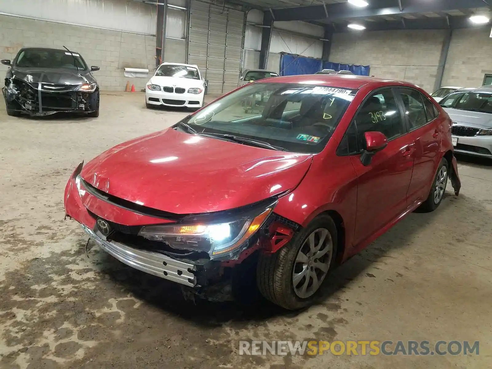 2 Photograph of a damaged car 5YFEPRAE9LP033735 TOYOTA COROLLA 2020