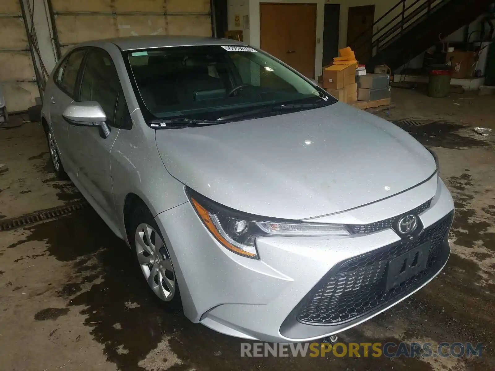 1 Photograph of a damaged car 5YFEPRAE9LP033816 TOYOTA COROLLA 2020