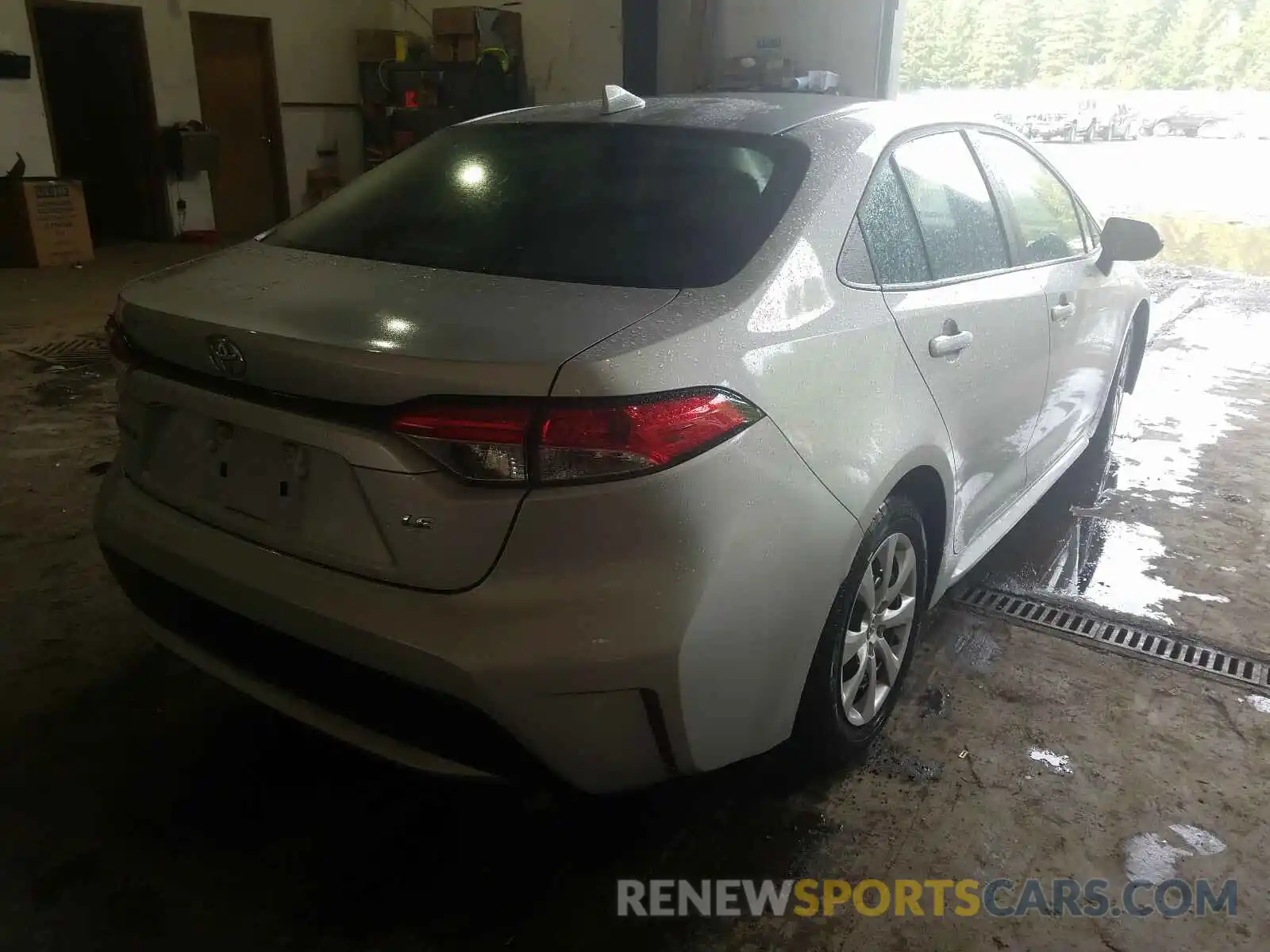 4 Photograph of a damaged car 5YFEPRAE9LP033816 TOYOTA COROLLA 2020