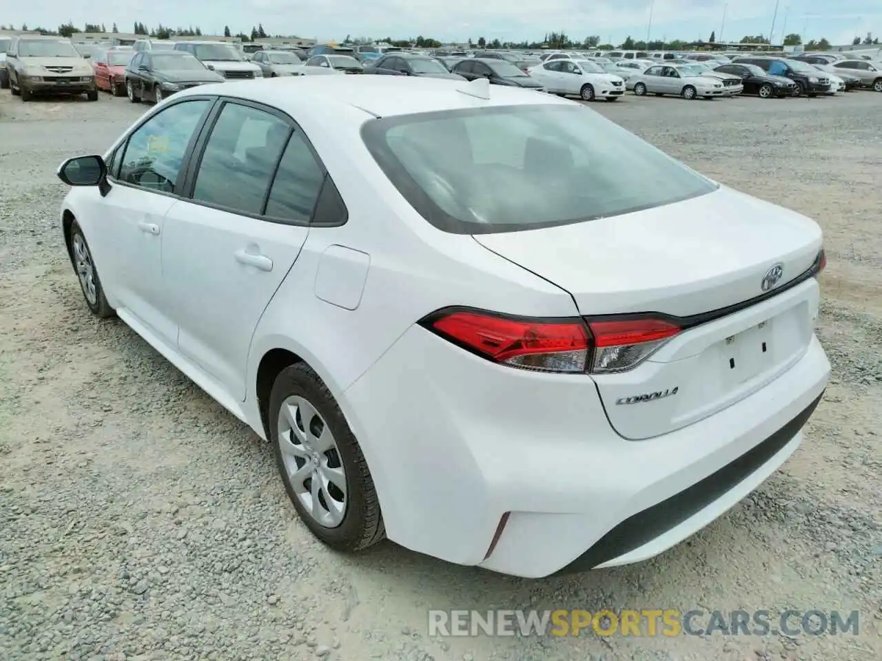 3 Photograph of a damaged car 5YFEPRAE9LP035808 TOYOTA COROLLA 2020