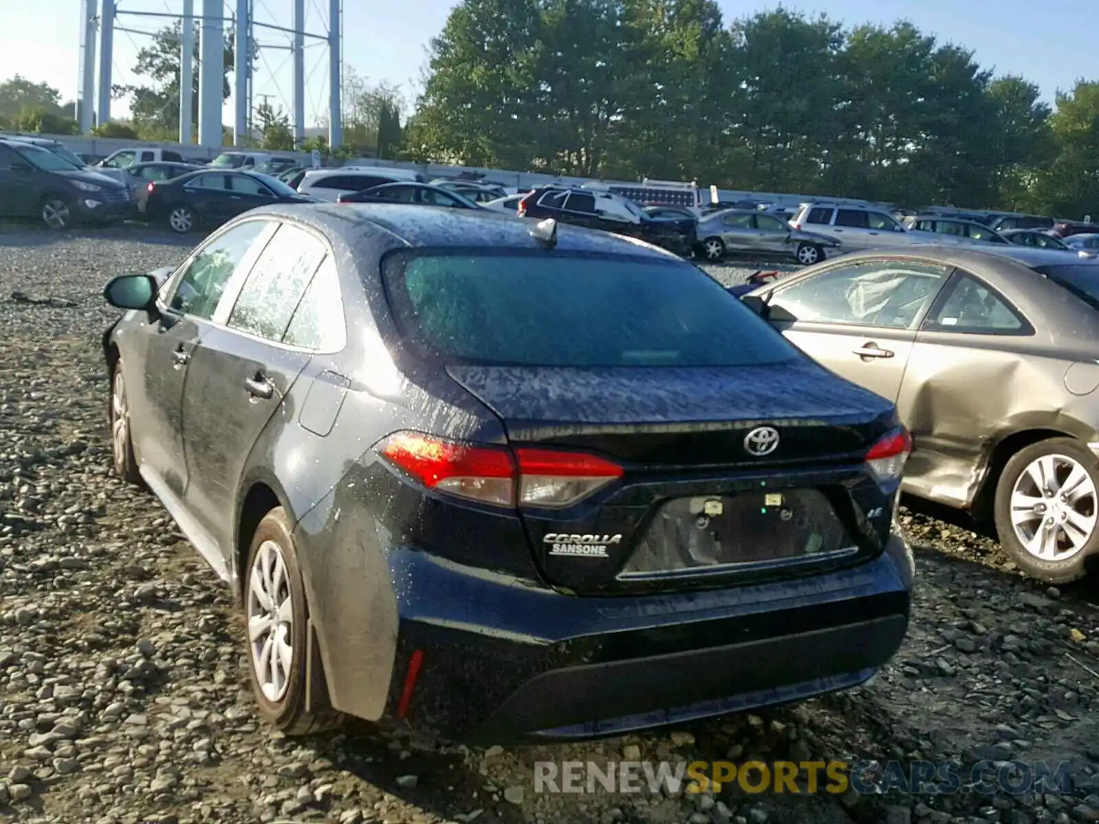 3 Photograph of a damaged car 5YFEPRAE9LP036022 TOYOTA COROLLA 2020