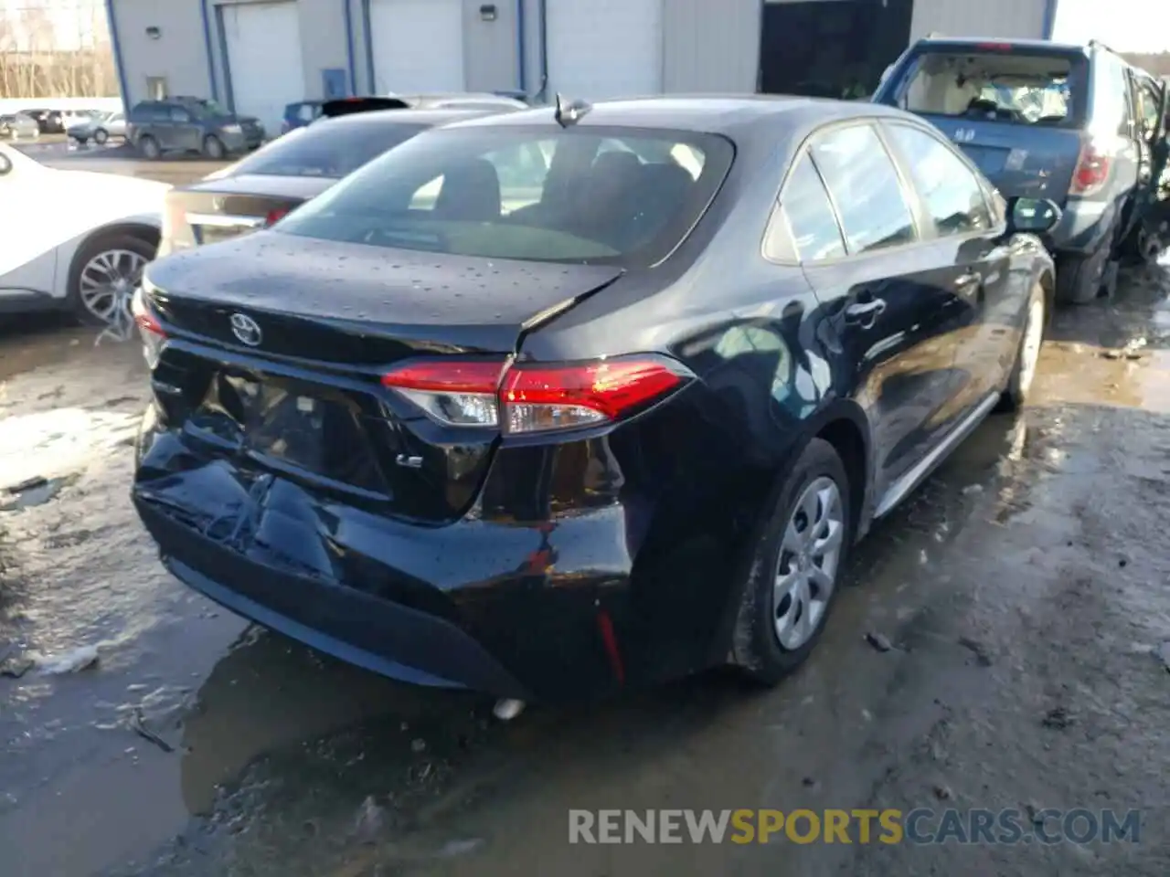 4 Photograph of a damaged car 5YFEPRAE9LP036750 TOYOTA COROLLA 2020