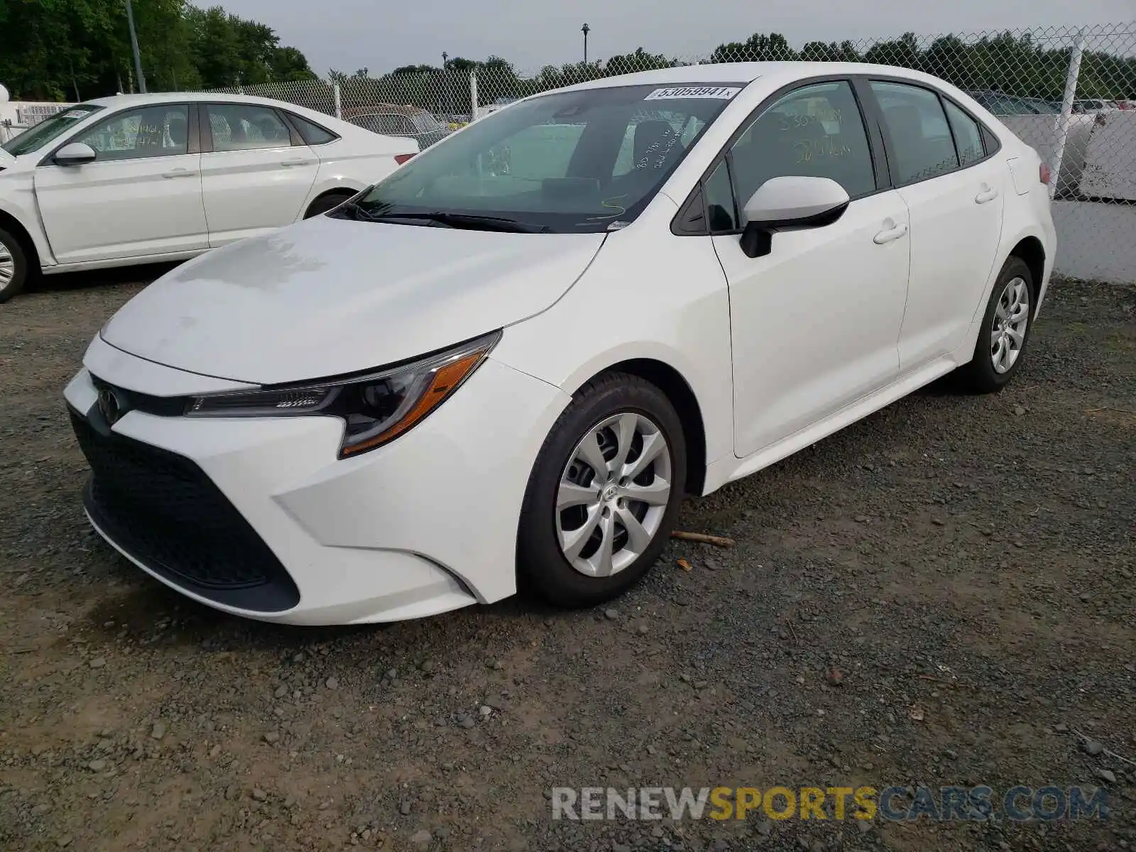 2 Photograph of a damaged car 5YFEPRAE9LP036781 TOYOTA COROLLA 2020