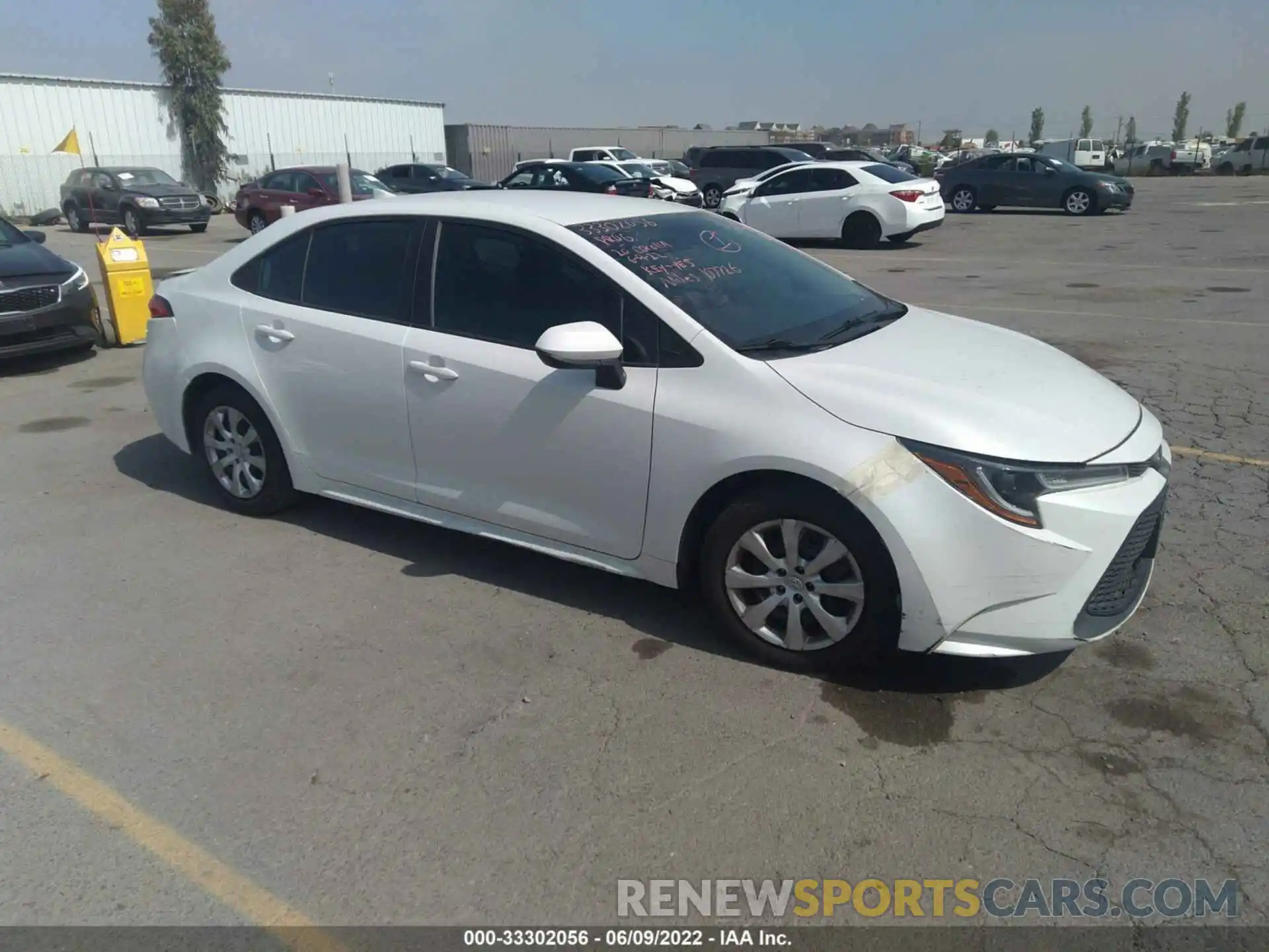 1 Photograph of a damaged car 5YFEPRAE9LP037610 TOYOTA COROLLA 2020