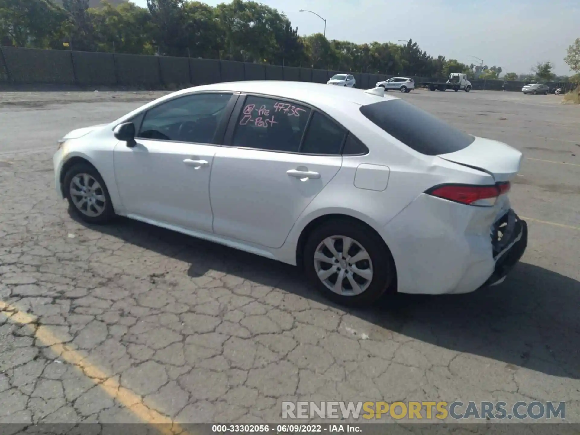 3 Photograph of a damaged car 5YFEPRAE9LP037610 TOYOTA COROLLA 2020