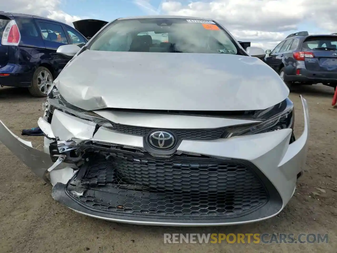 5 Photograph of a damaged car 5YFEPRAE9LP037736 TOYOTA COROLLA 2020