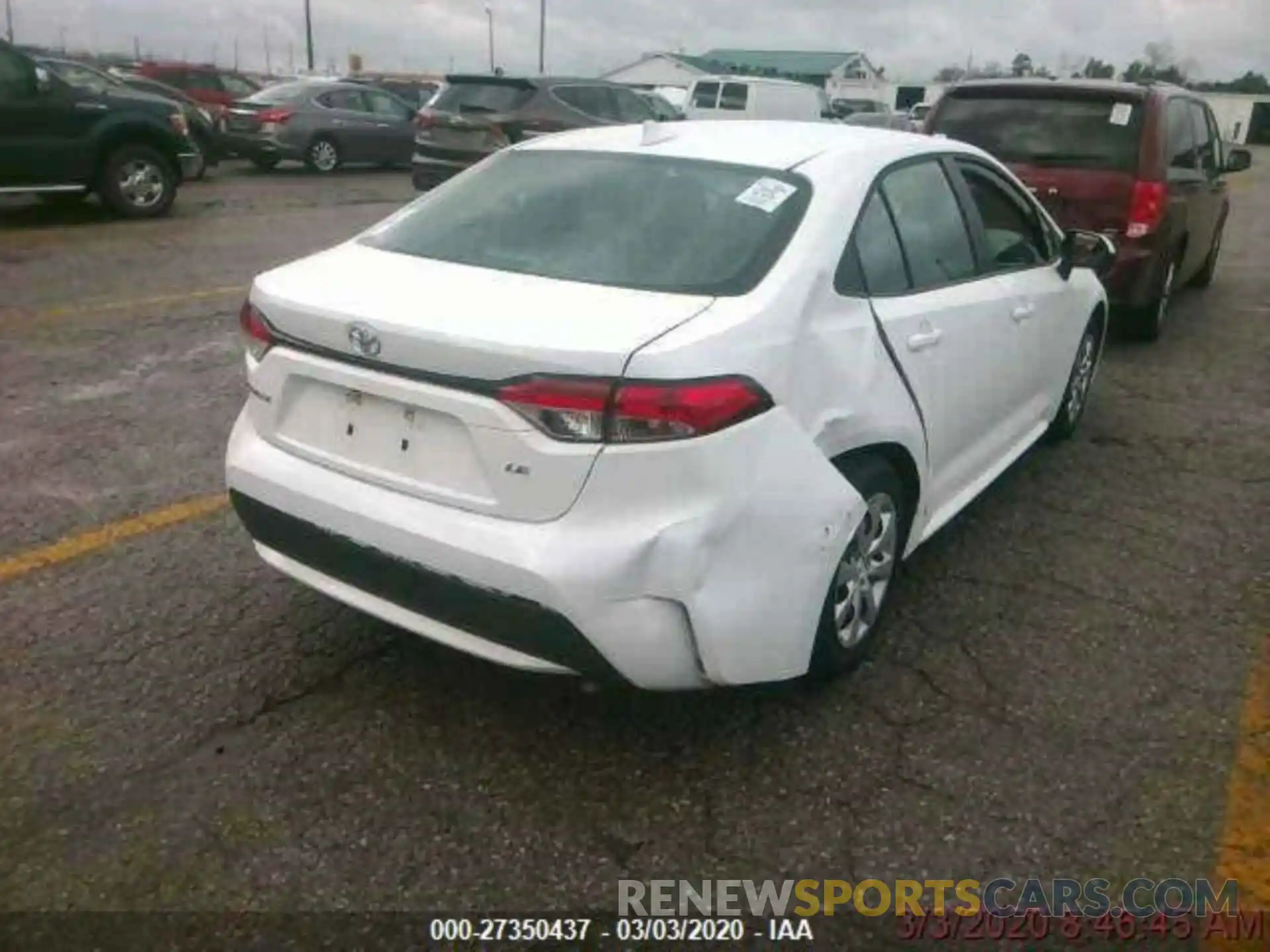 2 Photograph of a damaged car 5YFEPRAE9LP038384 TOYOTA COROLLA 2020