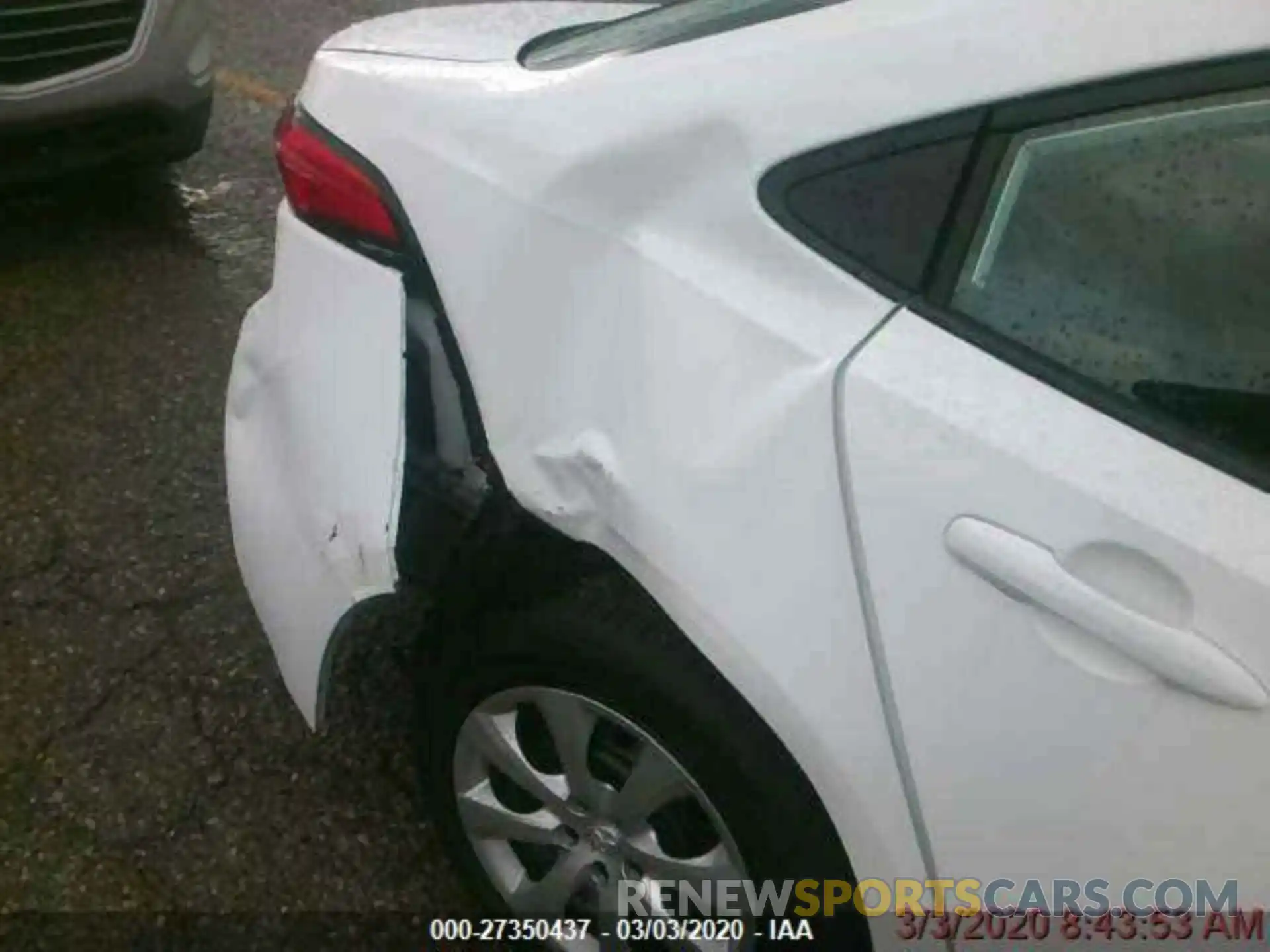 3 Photograph of a damaged car 5YFEPRAE9LP038384 TOYOTA COROLLA 2020