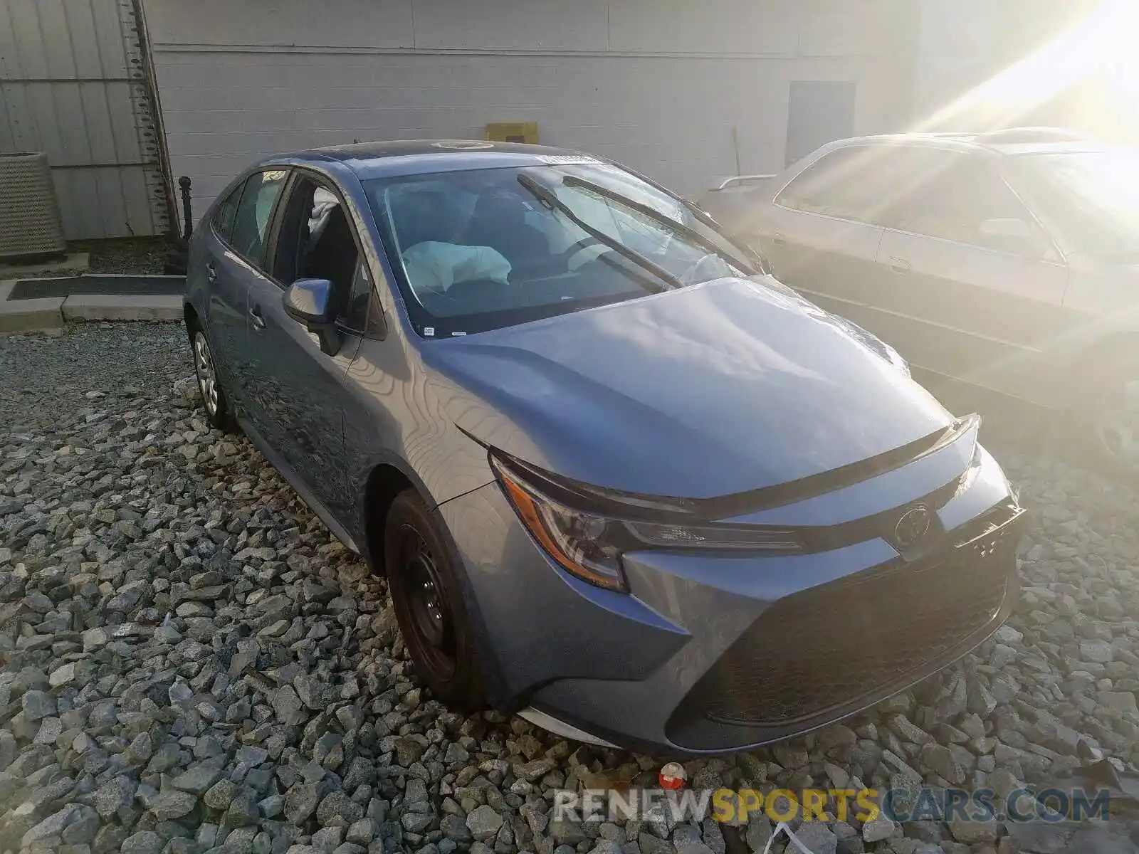 1 Photograph of a damaged car 5YFEPRAE9LP038997 TOYOTA COROLLA 2020