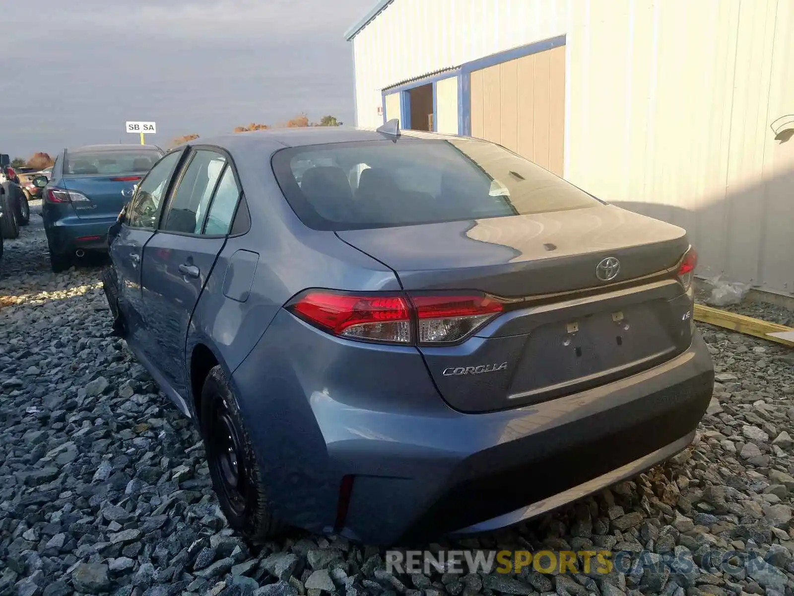 3 Photograph of a damaged car 5YFEPRAE9LP038997 TOYOTA COROLLA 2020