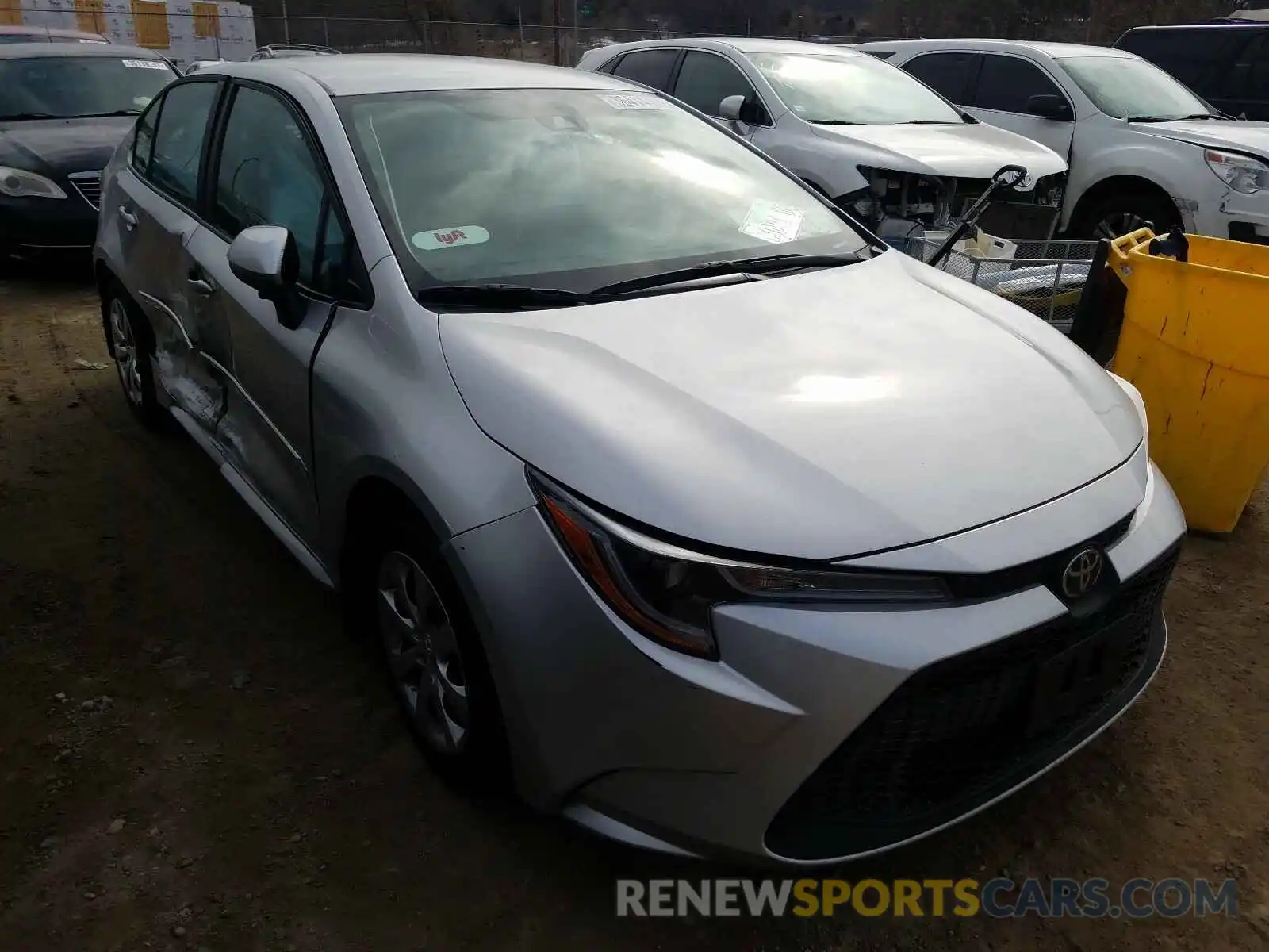 1 Photograph of a damaged car 5YFEPRAE9LP039390 TOYOTA COROLLA 2020