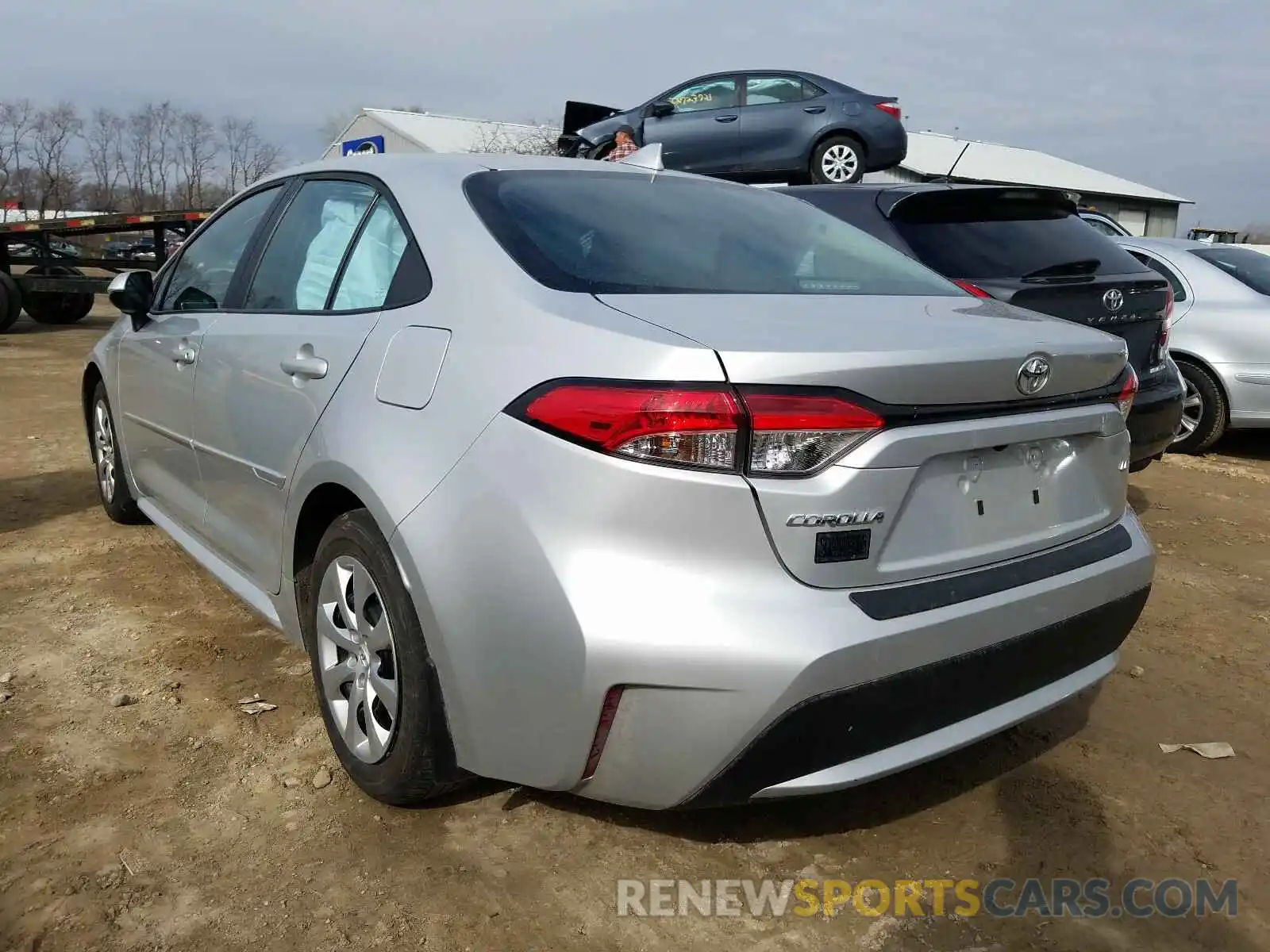 3 Photograph of a damaged car 5YFEPRAE9LP039390 TOYOTA COROLLA 2020