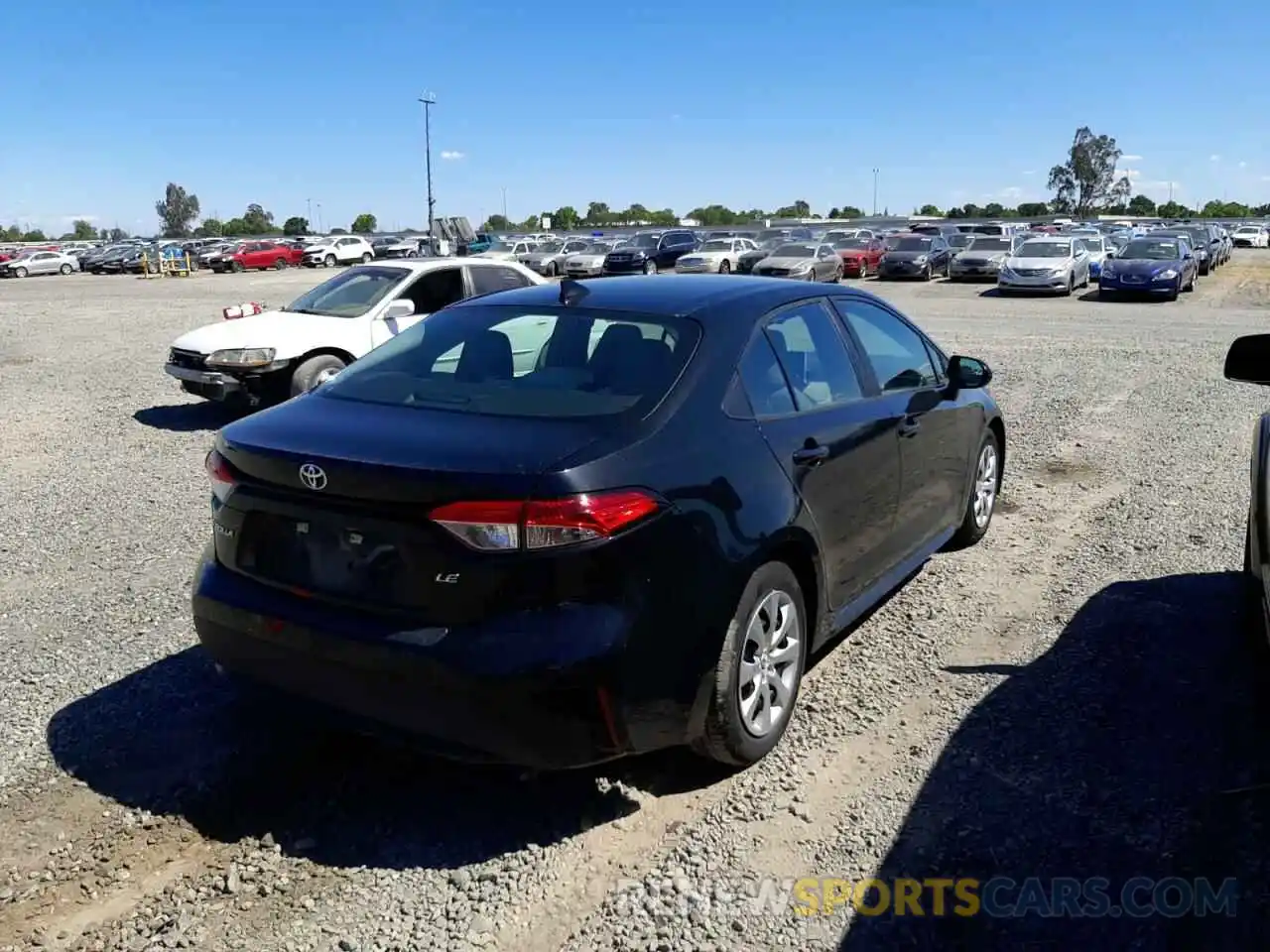 4 Photograph of a damaged car 5YFEPRAE9LP039437 TOYOTA COROLLA 2020