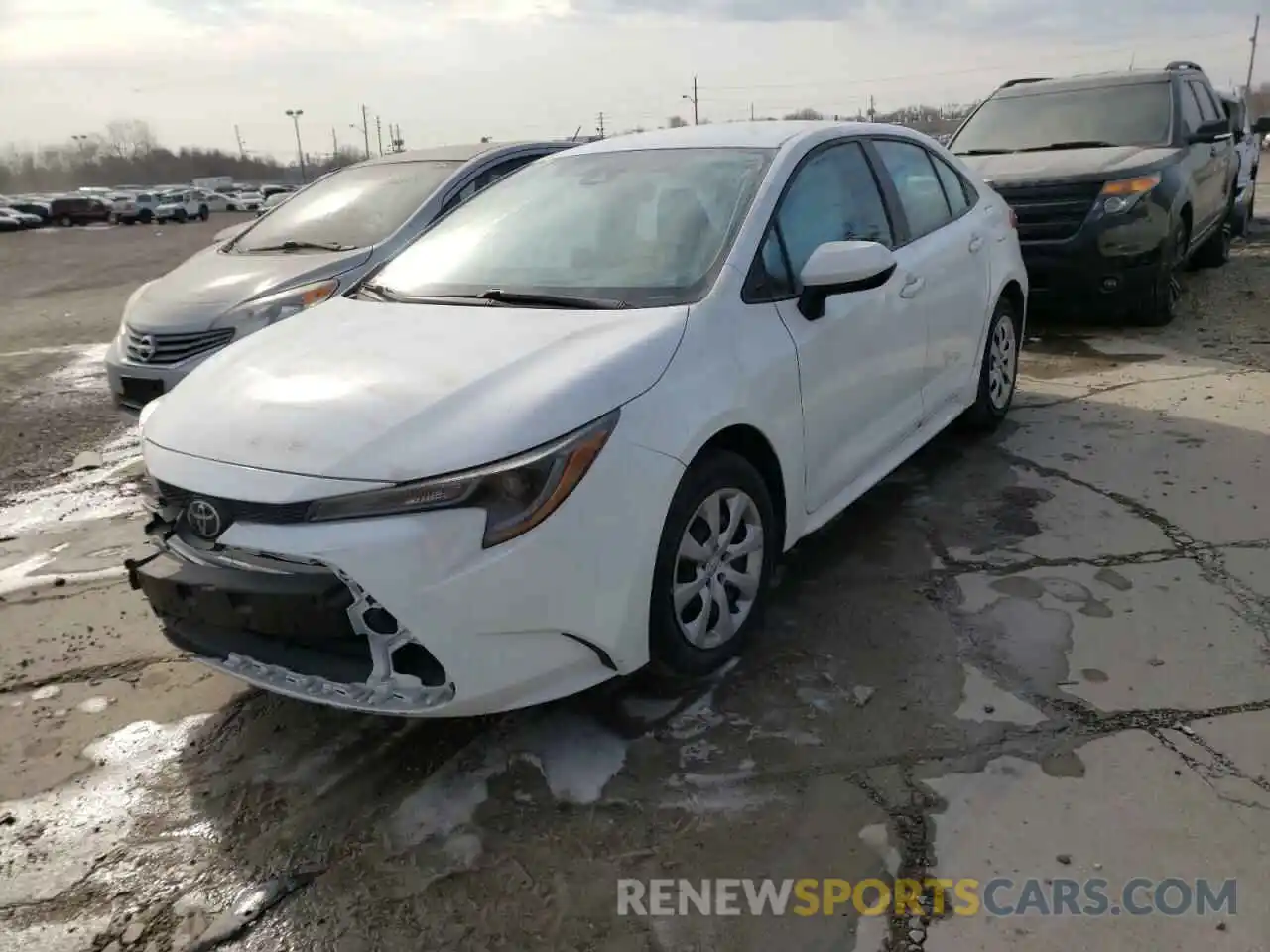 2 Photograph of a damaged car 5YFEPRAE9LP040653 TOYOTA COROLLA 2020