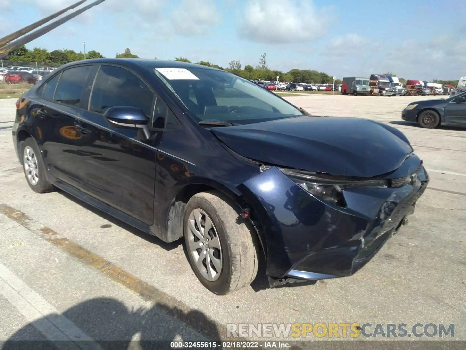 1 Photograph of a damaged car 5YFEPRAE9LP041723 TOYOTA COROLLA 2020