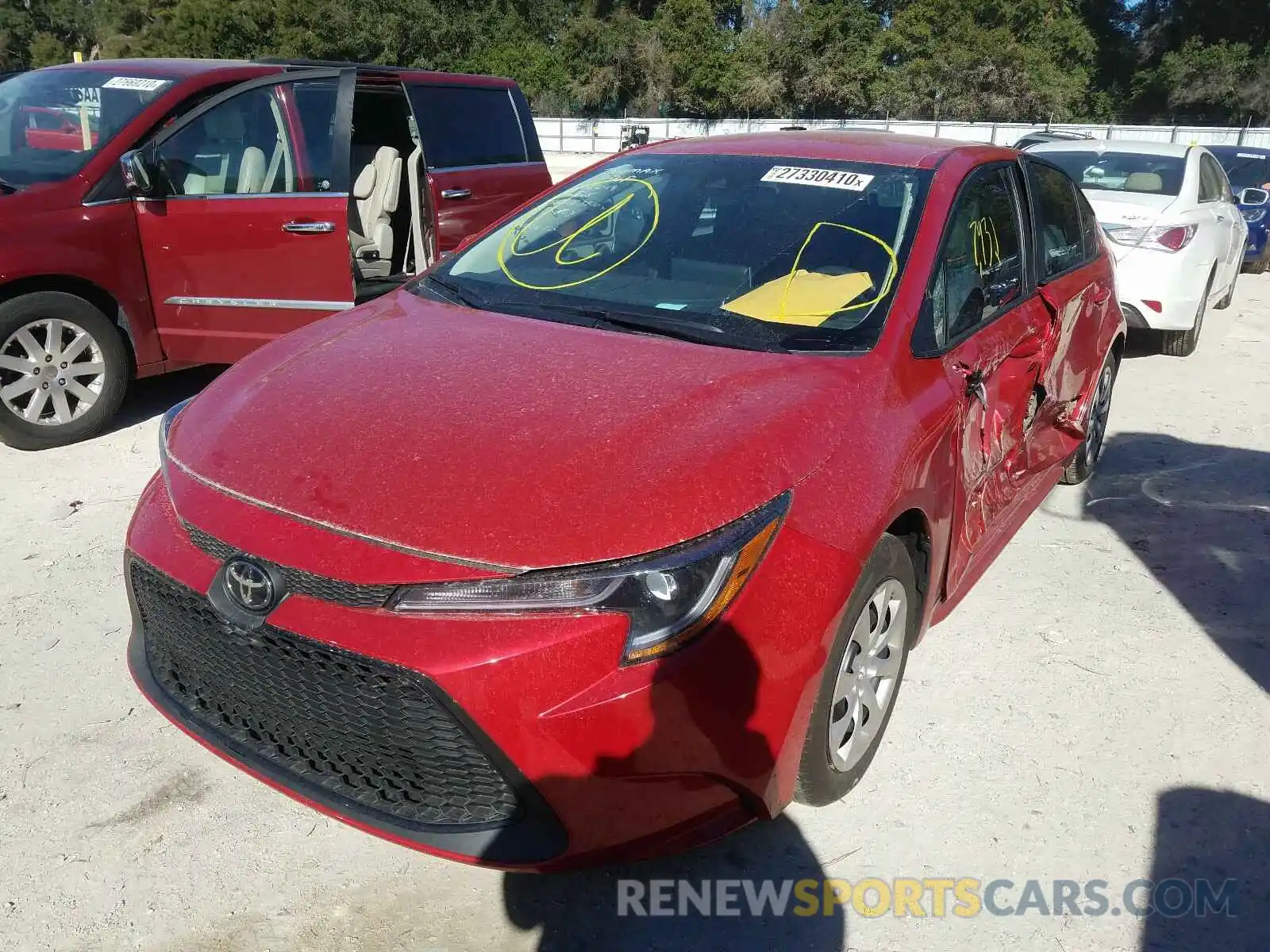 2 Photograph of a damaged car 5YFEPRAE9LP043259 TOYOTA COROLLA 2020