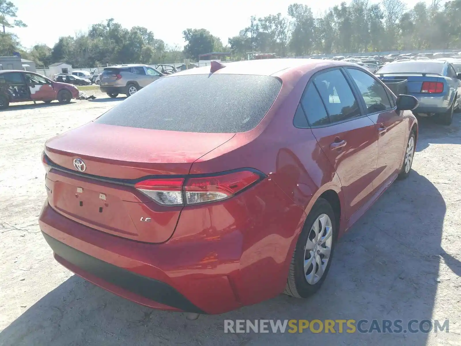 4 Photograph of a damaged car 5YFEPRAE9LP043259 TOYOTA COROLLA 2020