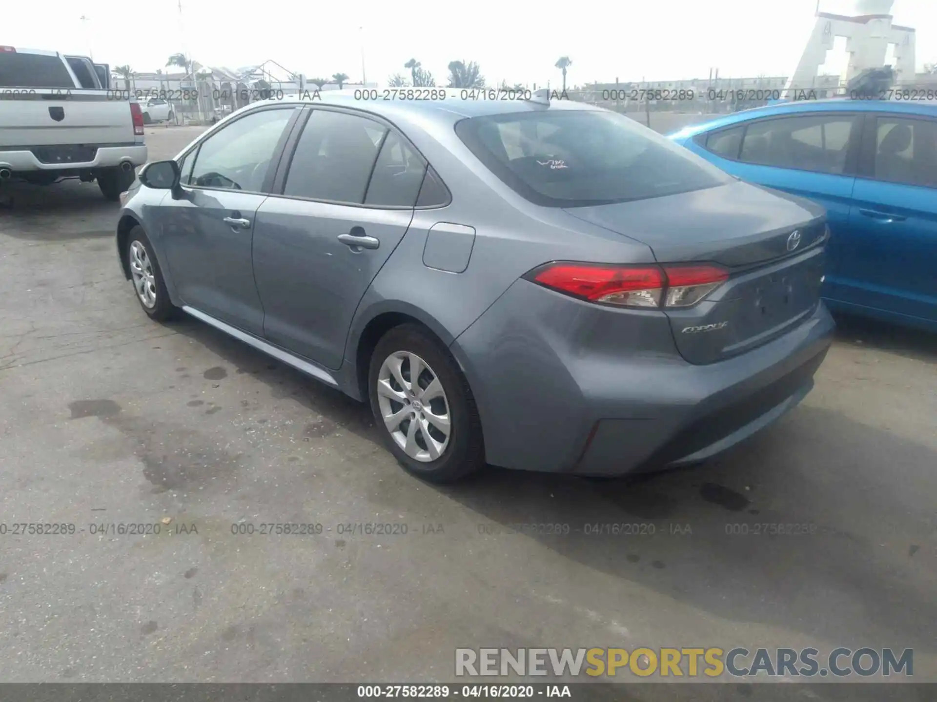 3 Photograph of a damaged car 5YFEPRAE9LP044430 TOYOTA COROLLA 2020