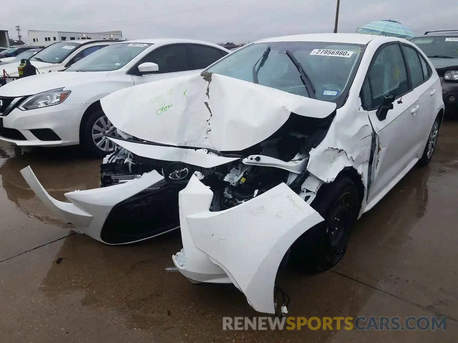 2 Photograph of a damaged car 5YFEPRAE9LP045366 TOYOTA COROLLA 2020