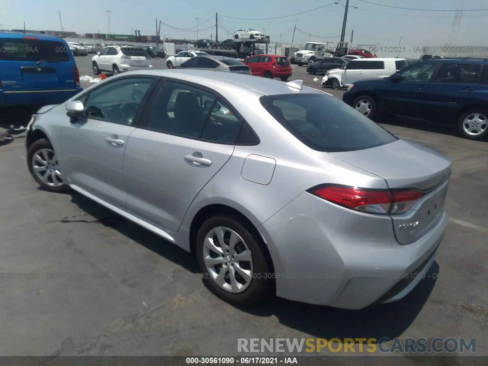 3 Photograph of a damaged car 5YFEPRAE9LP046131 TOYOTA COROLLA 2020